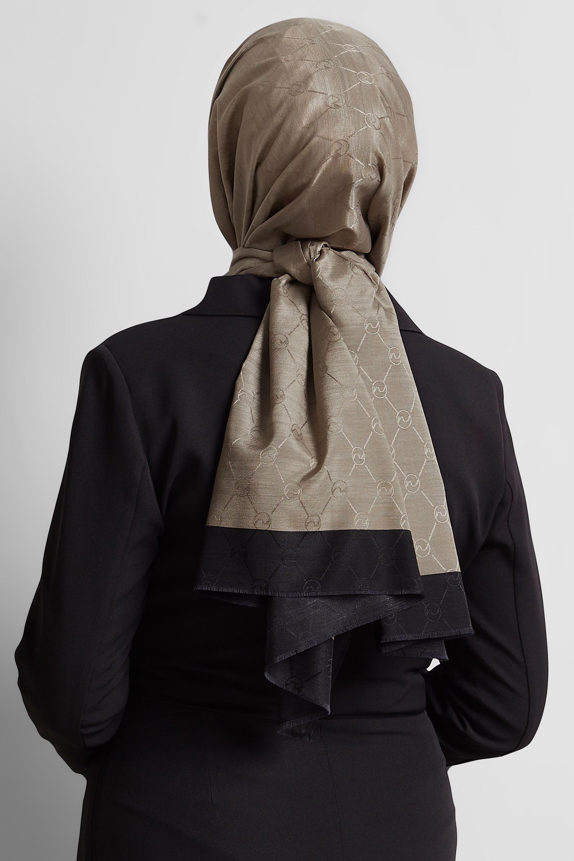 Tesettür giyim VİZON ALVİNA JAKARLI MONOGRAM ŞAL 8542