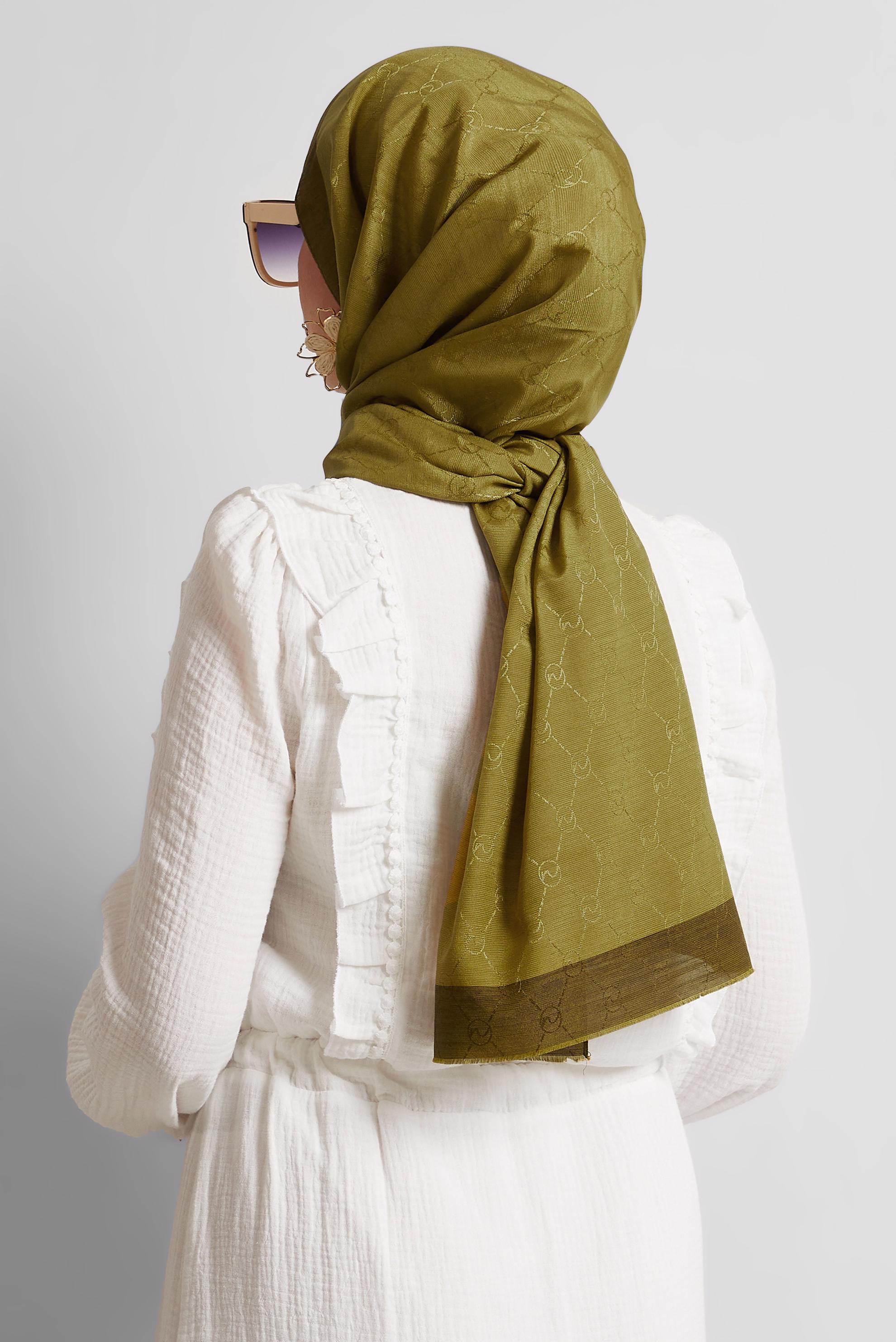 Tesettür giyim YEŞİL ALVİNA JAKARLI MONOGRAM ŞAL 8542