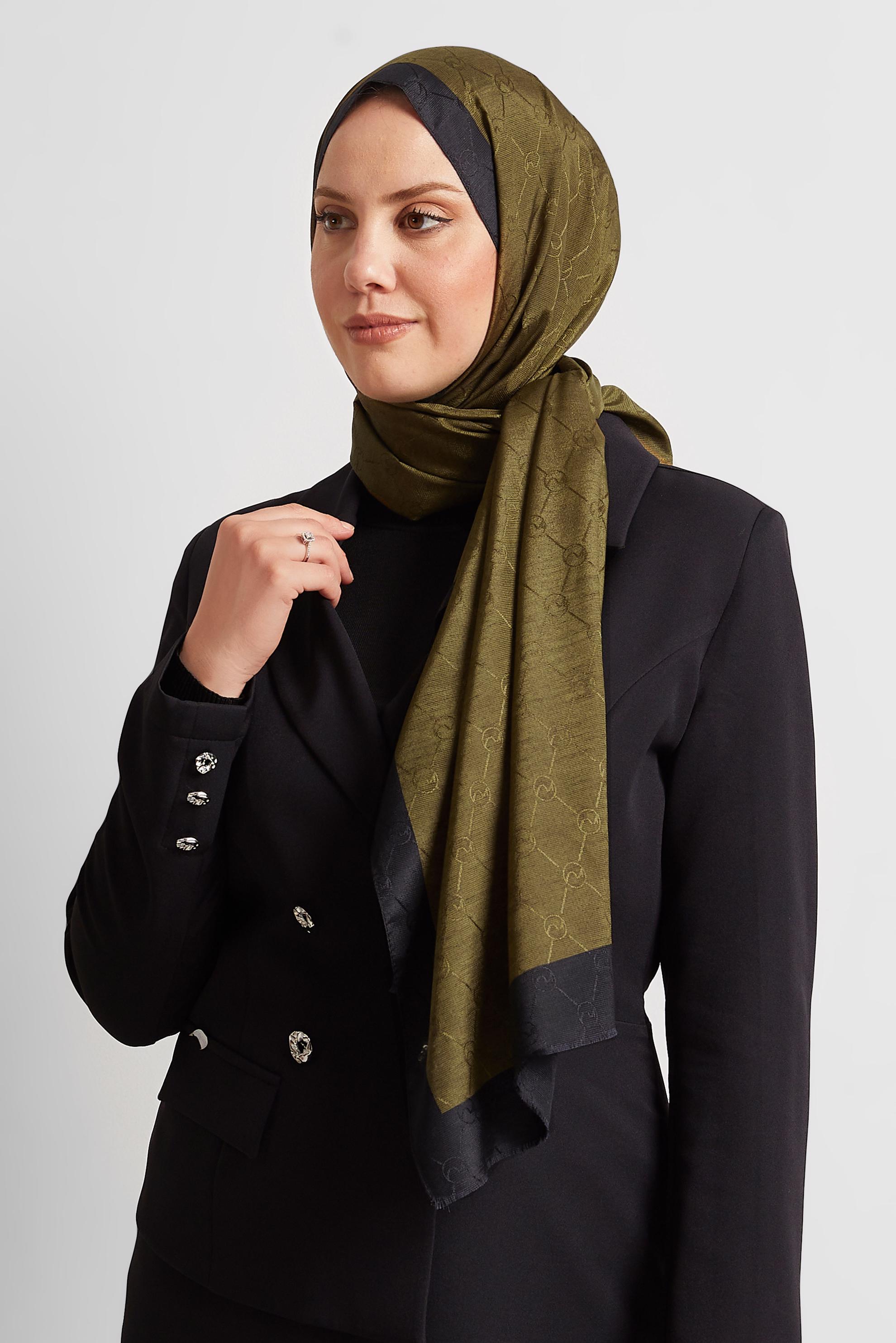 Tesettür giyim YEŞİL ALVİNA JAKARLI MONOGRAM ŞAL 8542