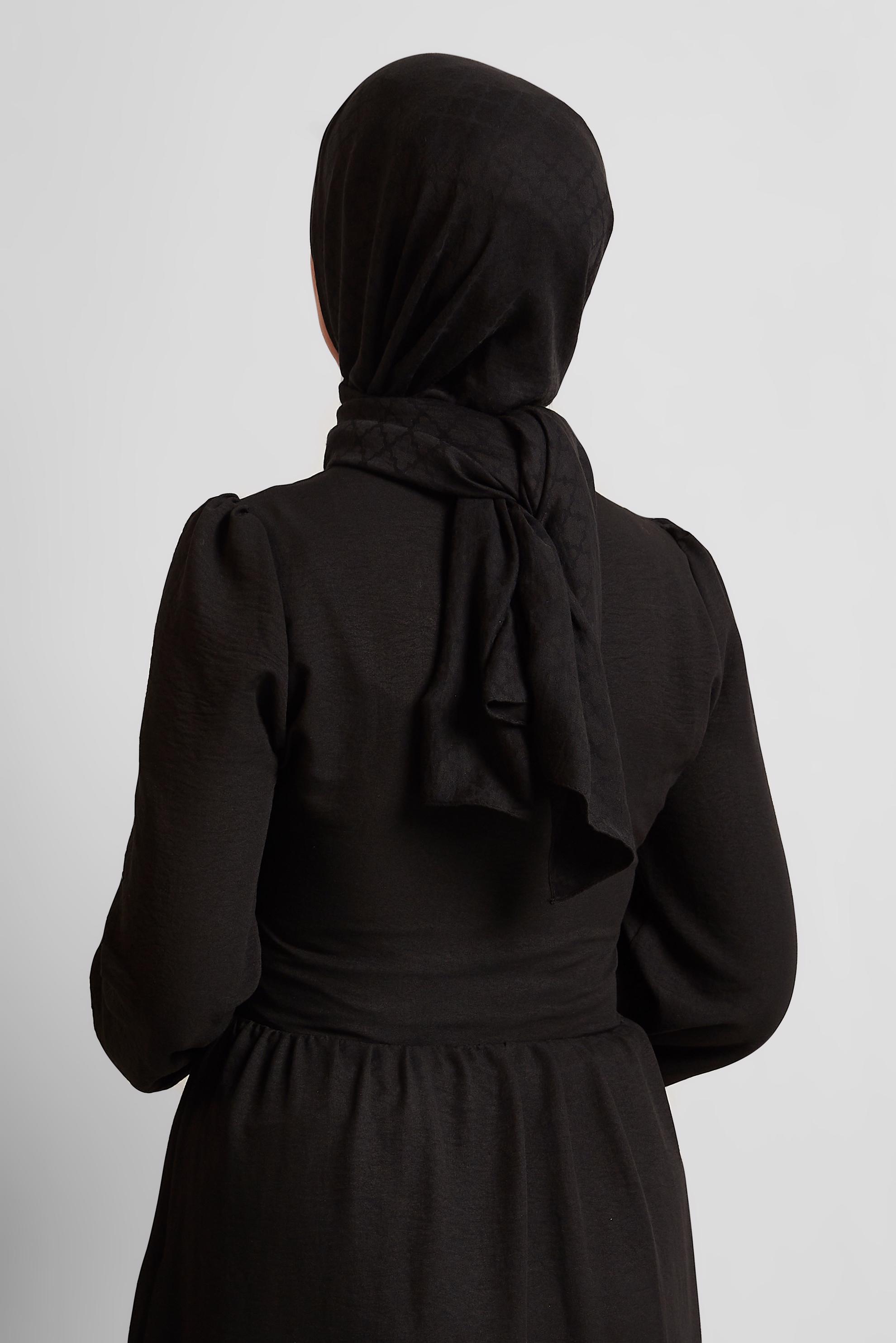 Tesettür giyim SİYAH ALVİNA ŞAL 8545