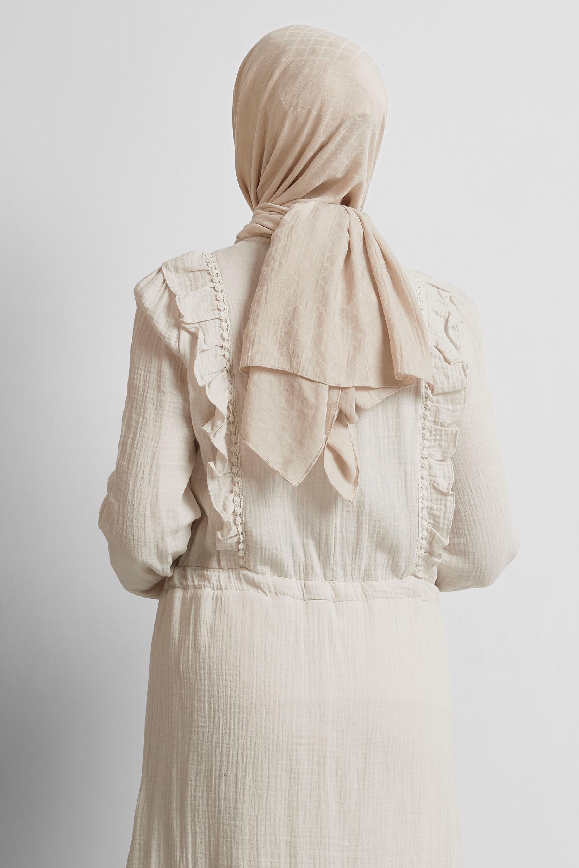 Tesettür giyim BEJ ALVİNA ŞAL 8545