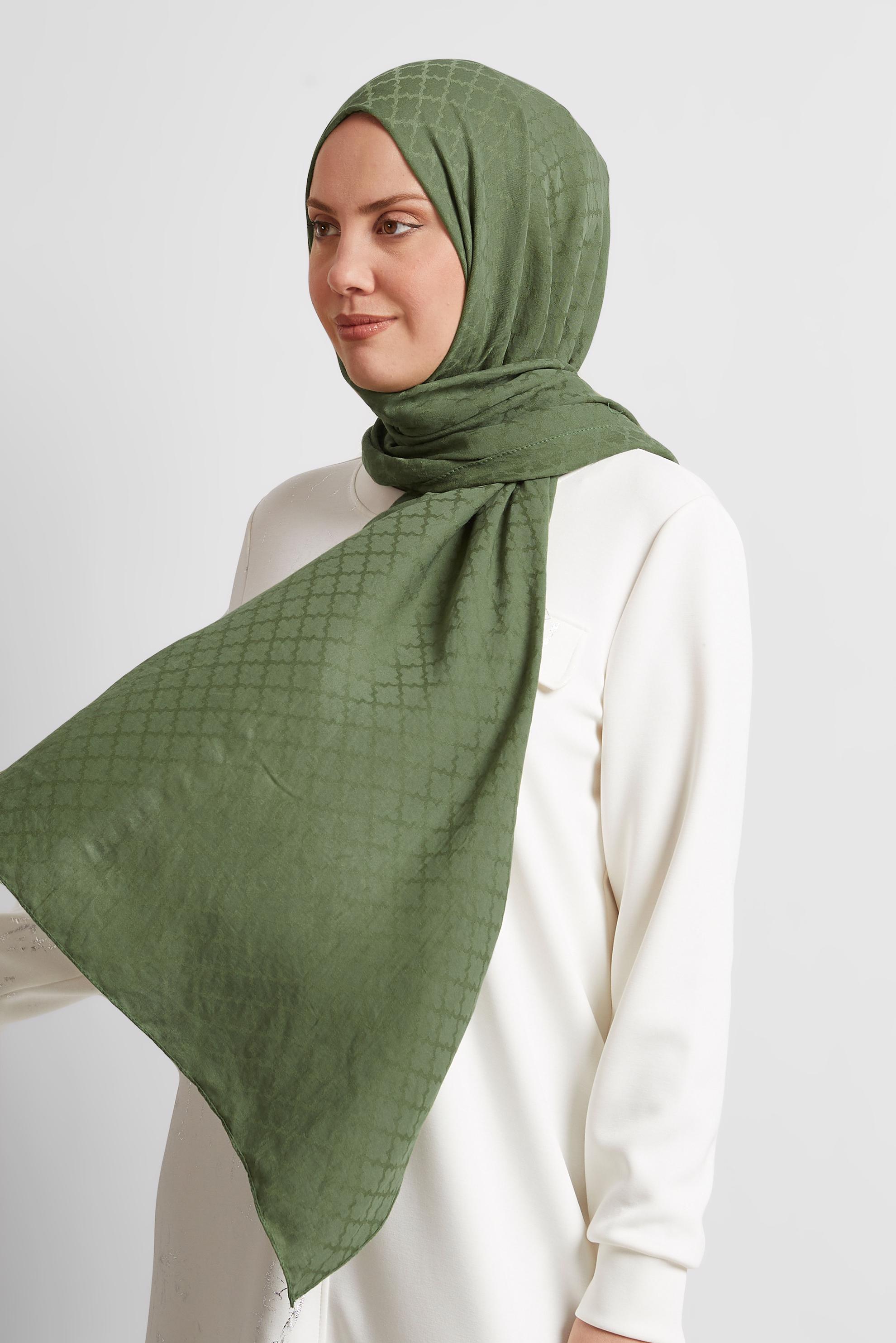 Tesettür giyim HAKİ ALVİNA ŞAL 8545