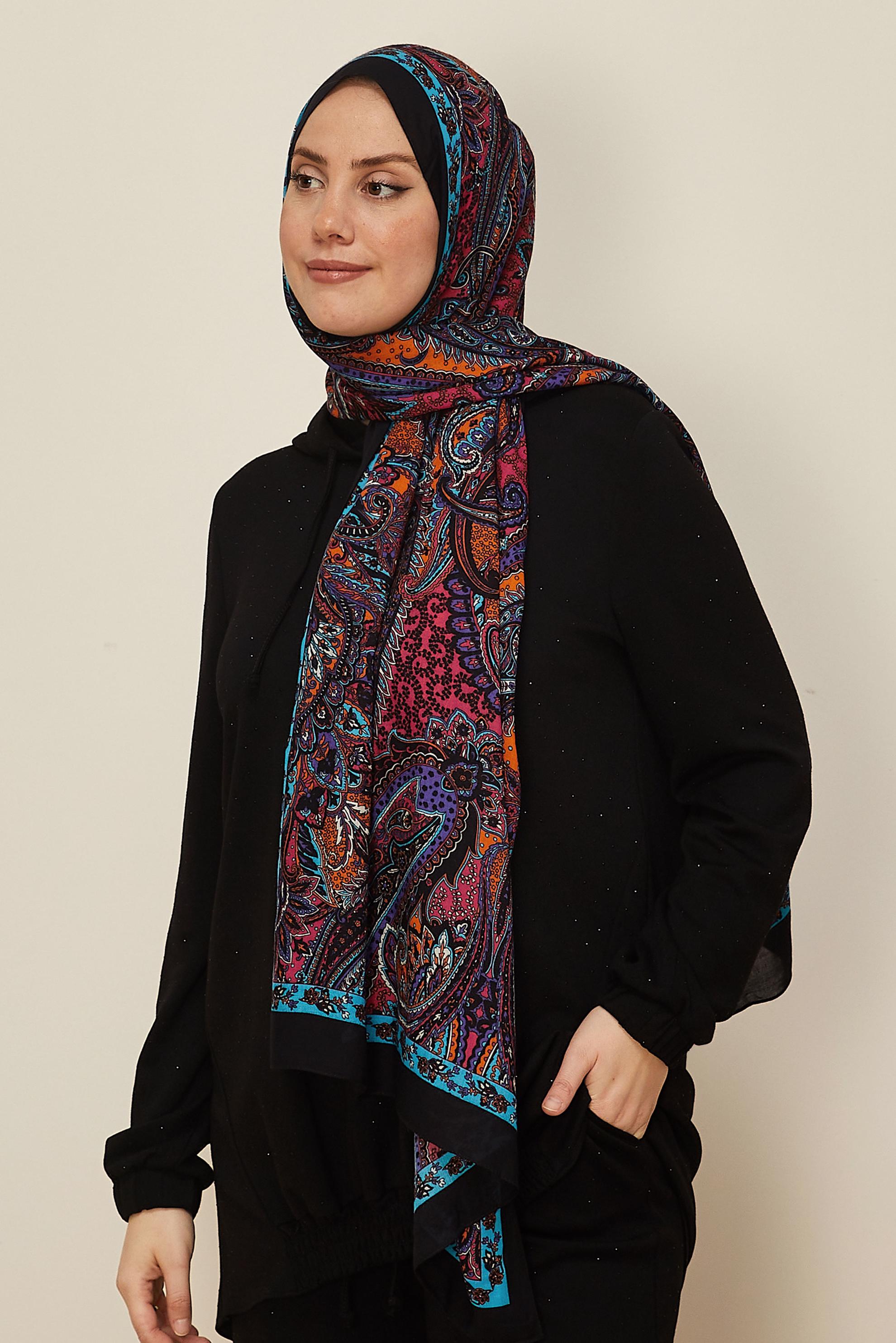 Tesettür giyim SİYAH ALVİNA DESENLİ PAMUK VİSKON ŞAL 8546