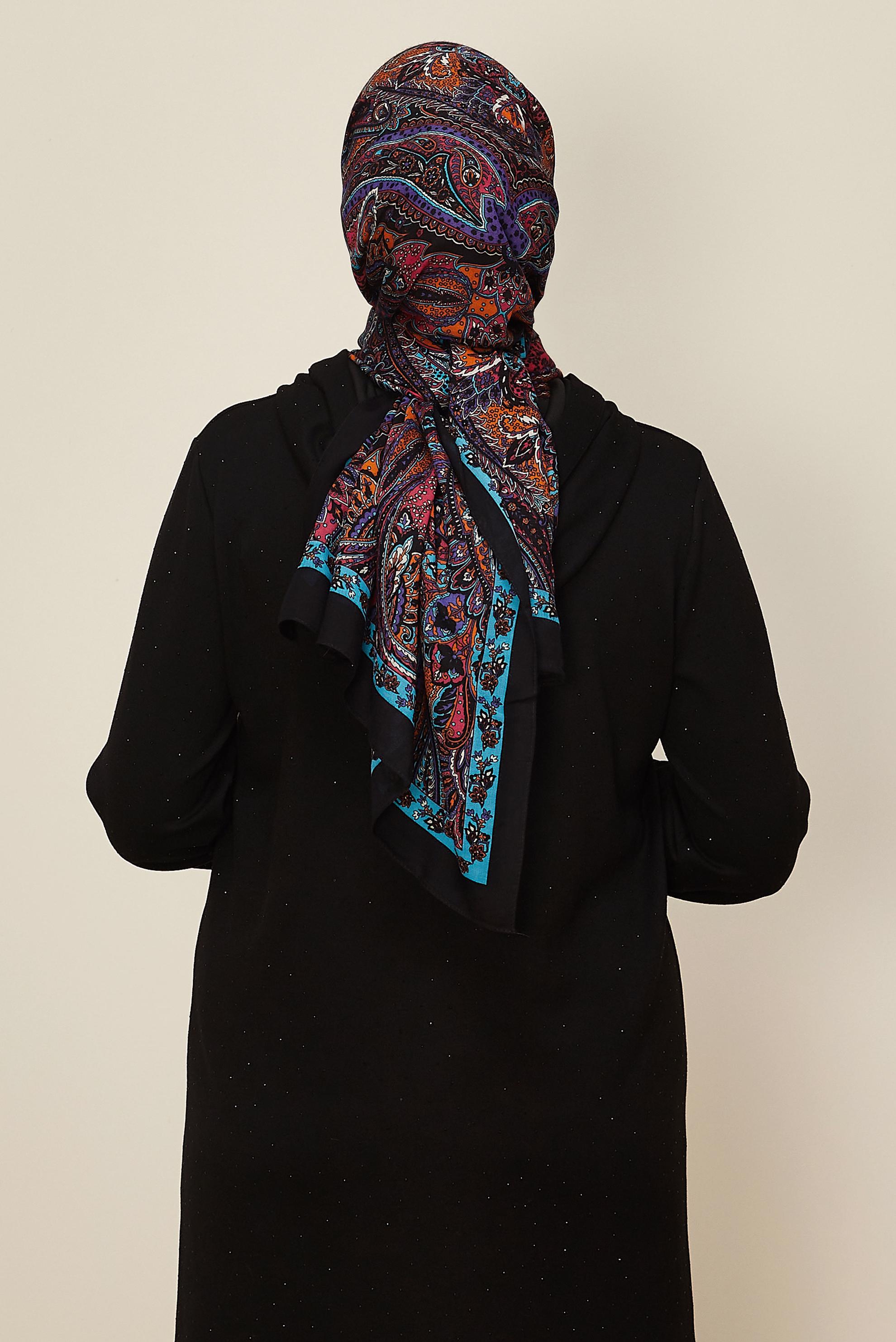 Tesettür giyim SİYAH ALVİNA DESENLİ PAMUK VİSKON ŞAL 8546