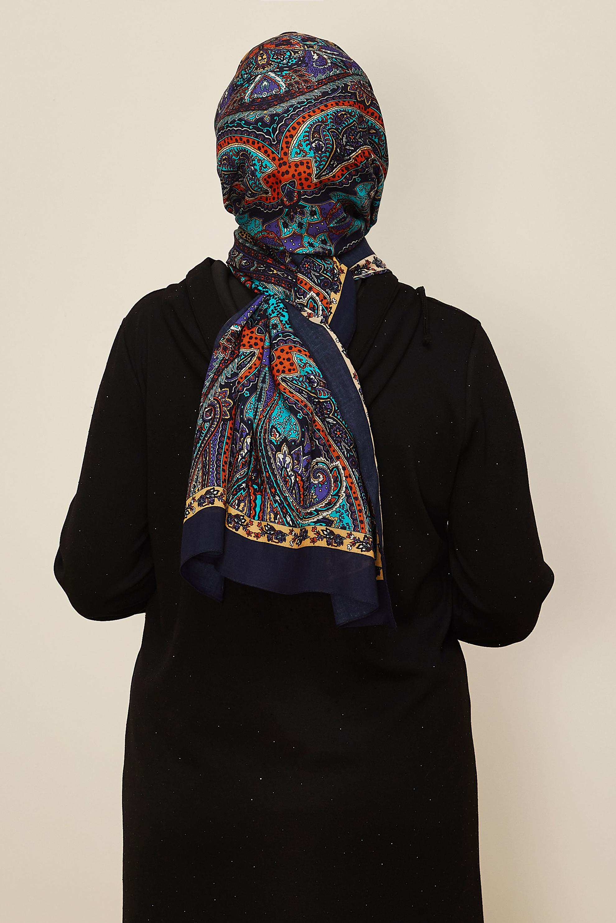 Vêtements hijab BLEU MARINE CHÂLE À MOTIFS ALVINA 8546