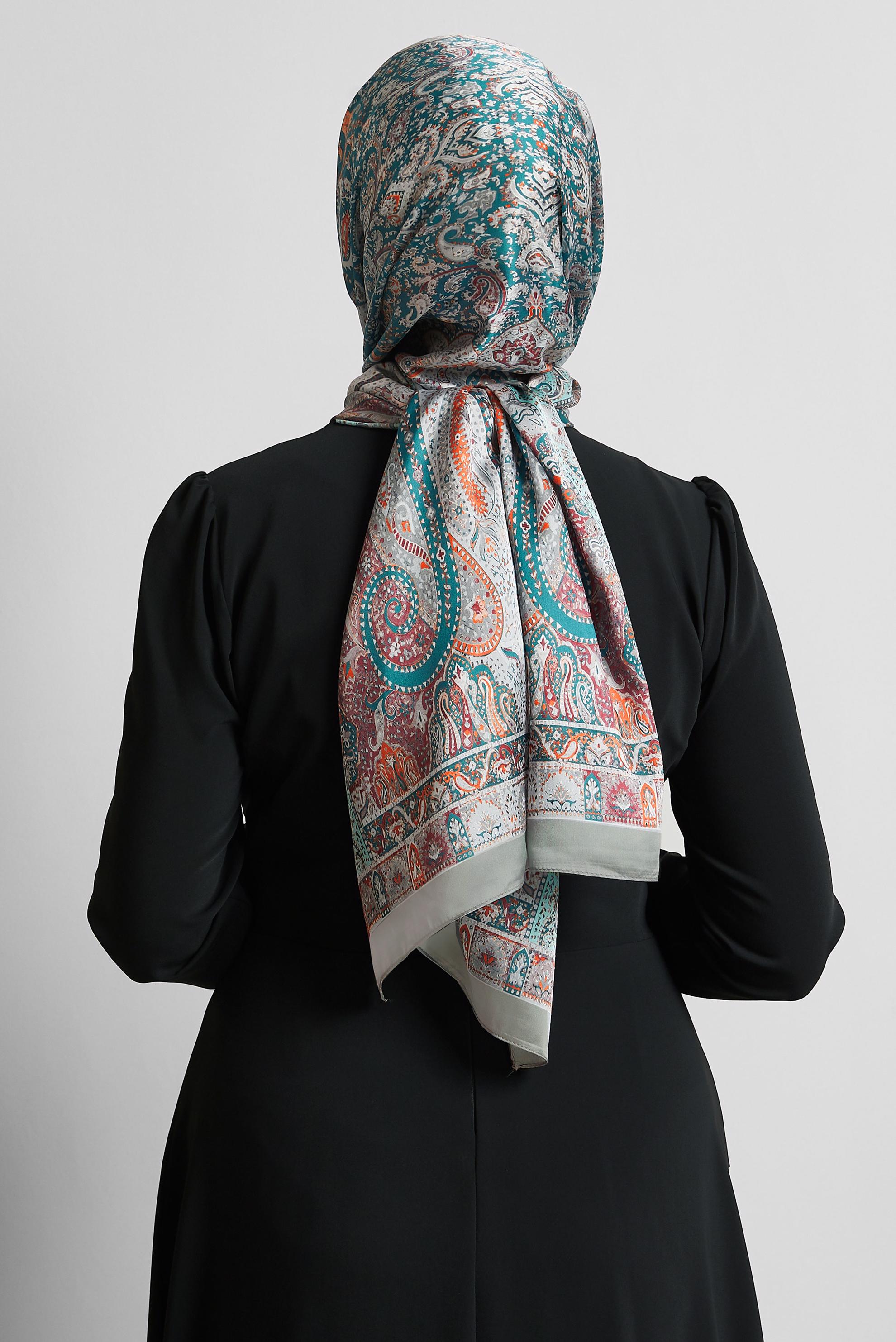 Tesettür giyim GRİ ALVİNA DESENLİ ŞAL 8548