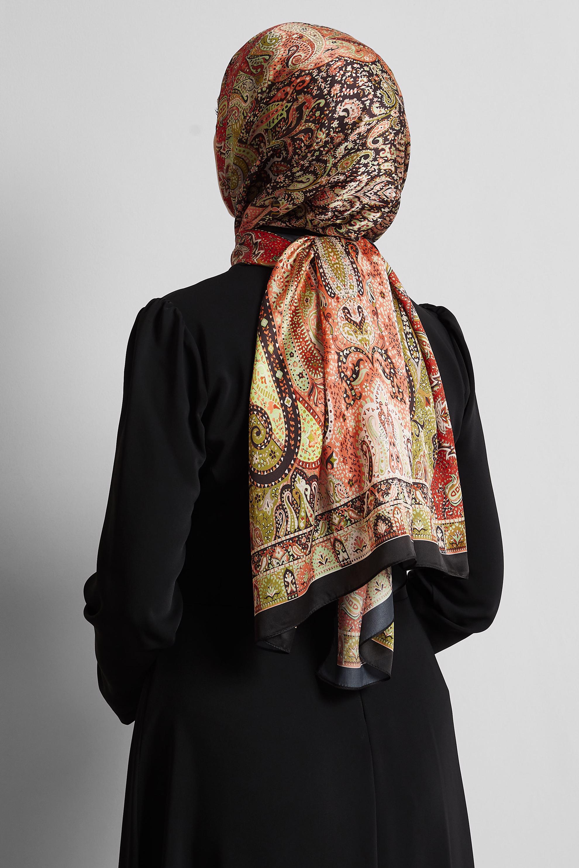 Tesettür giyim SİYAH ALVİNA DESENLİ ŞAL 8548