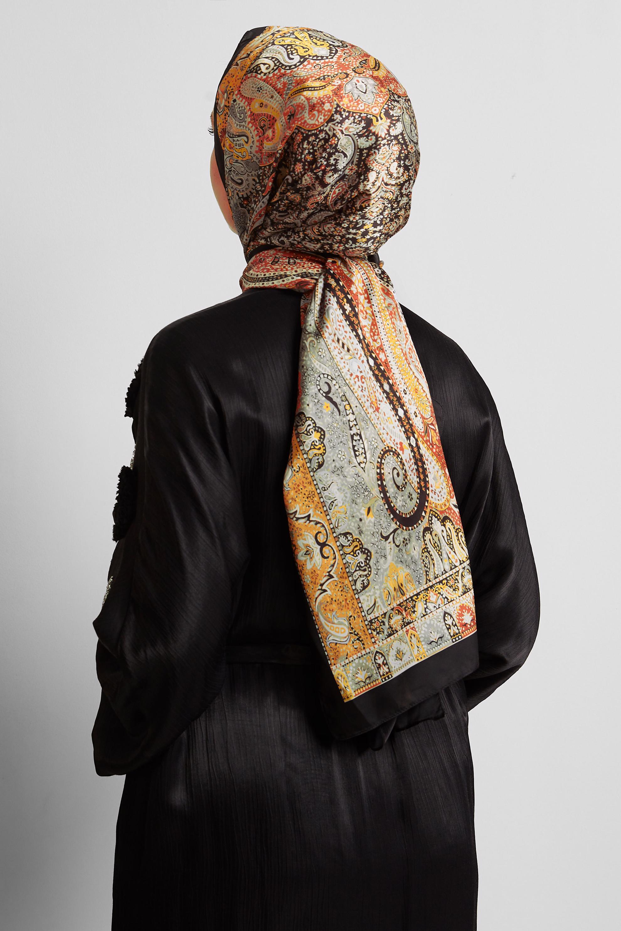 Tesettür giyim SİYAH ALVİNA DESENLİ ŞAL 8548