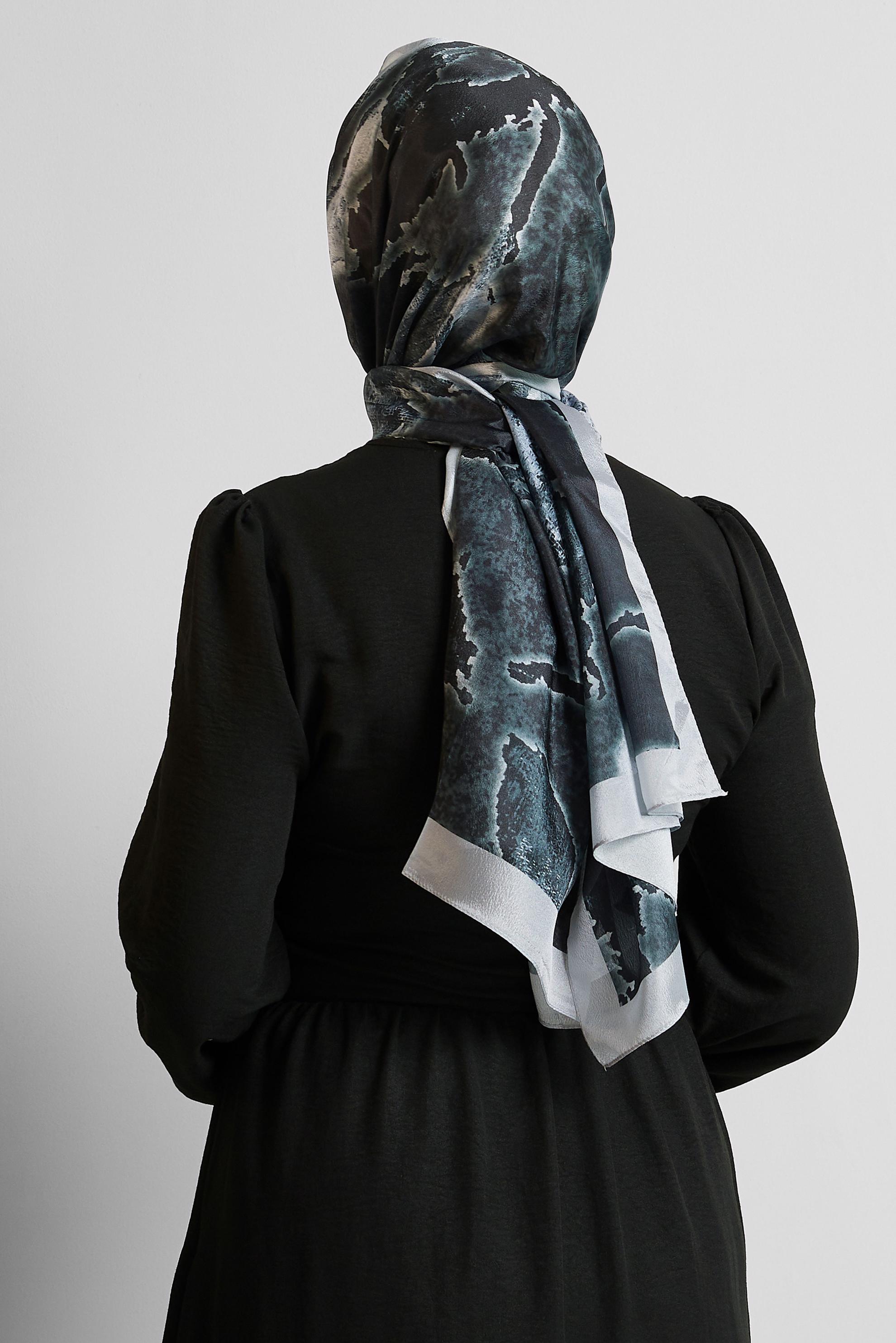 Tesettür giyim GRİ ALVİNA DESENLİ ŞAL 8549