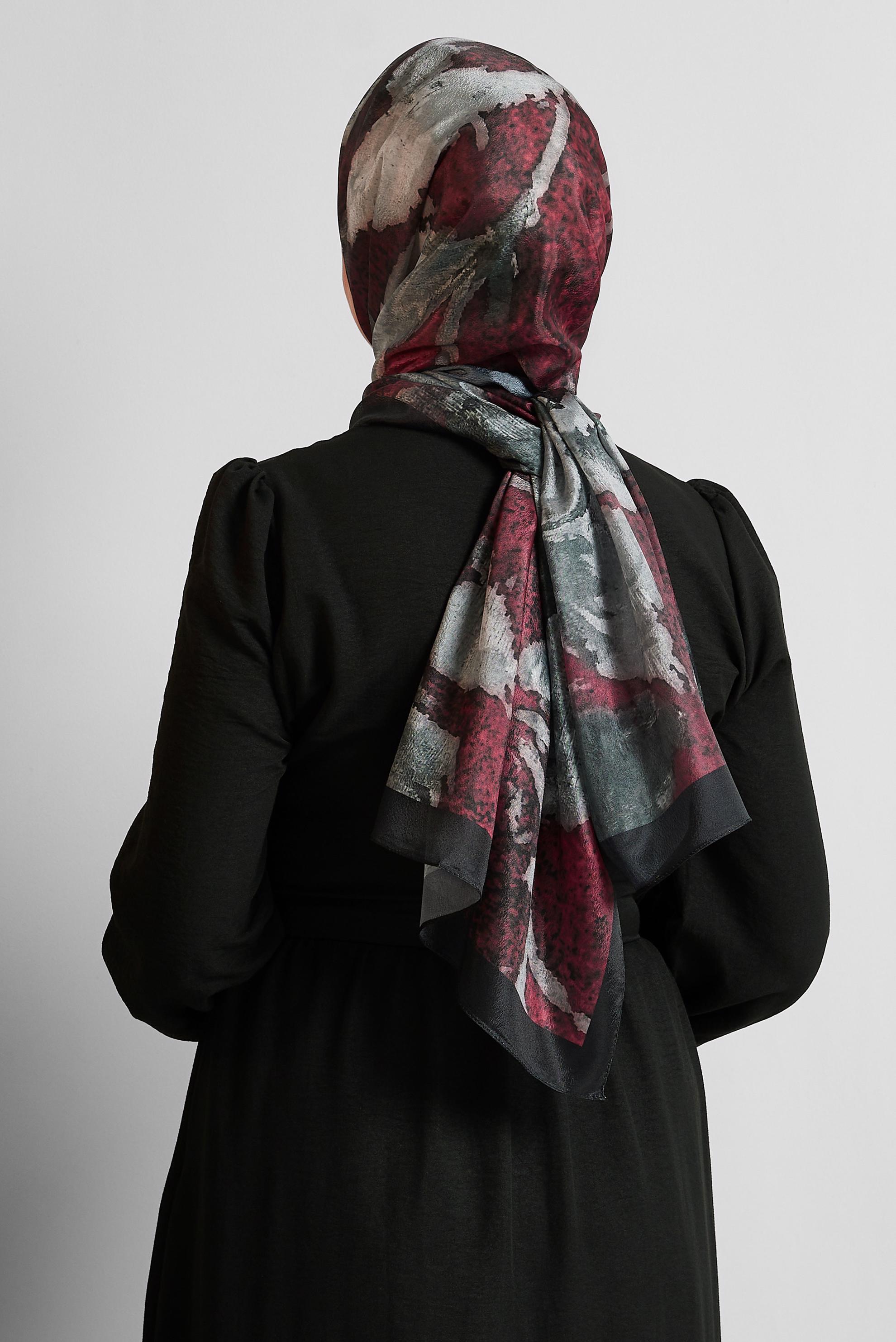 Tesettür giyim SİYAH ALVİNA DESENLİ ŞAL 8549