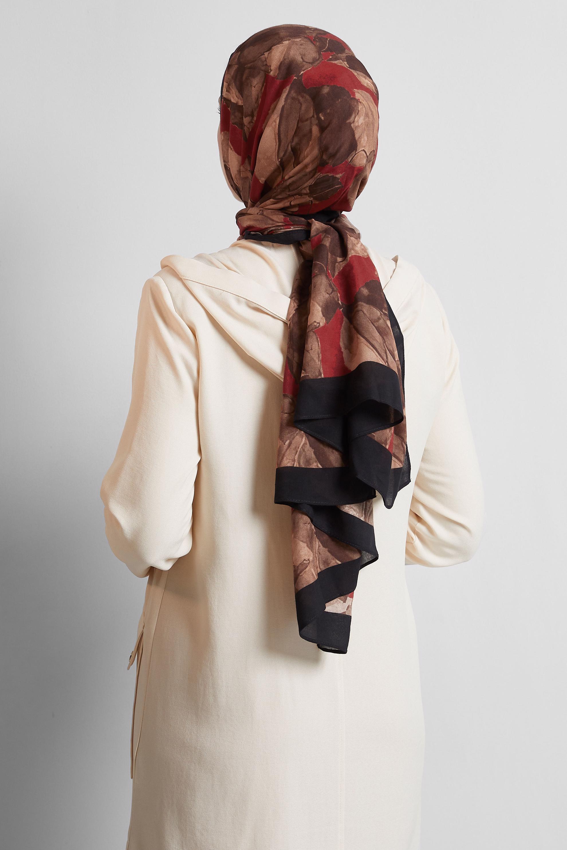 Tesettür giyim SİYAH ALVİNA DESENLİ ŞAL 8550