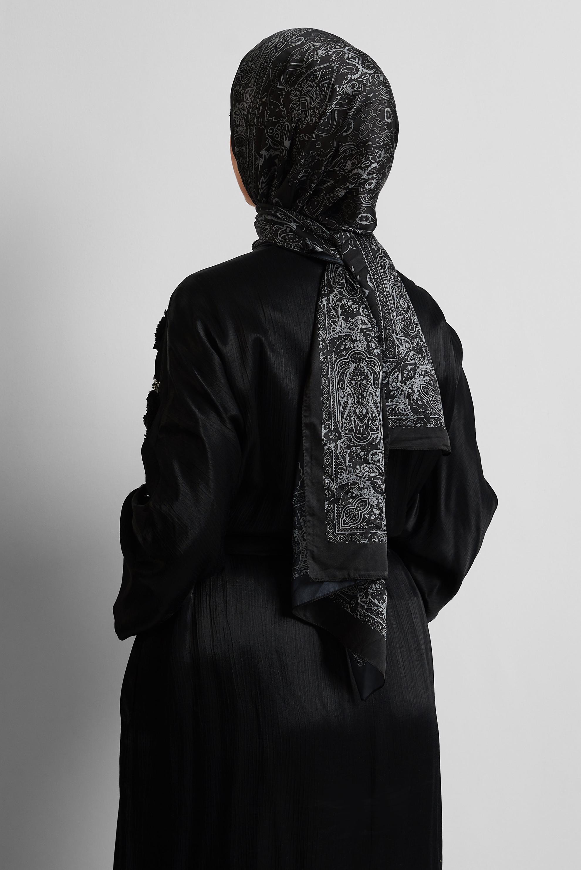 Tesettür giyim GRİ ALVİNA DESENLİ ŞAL 8552