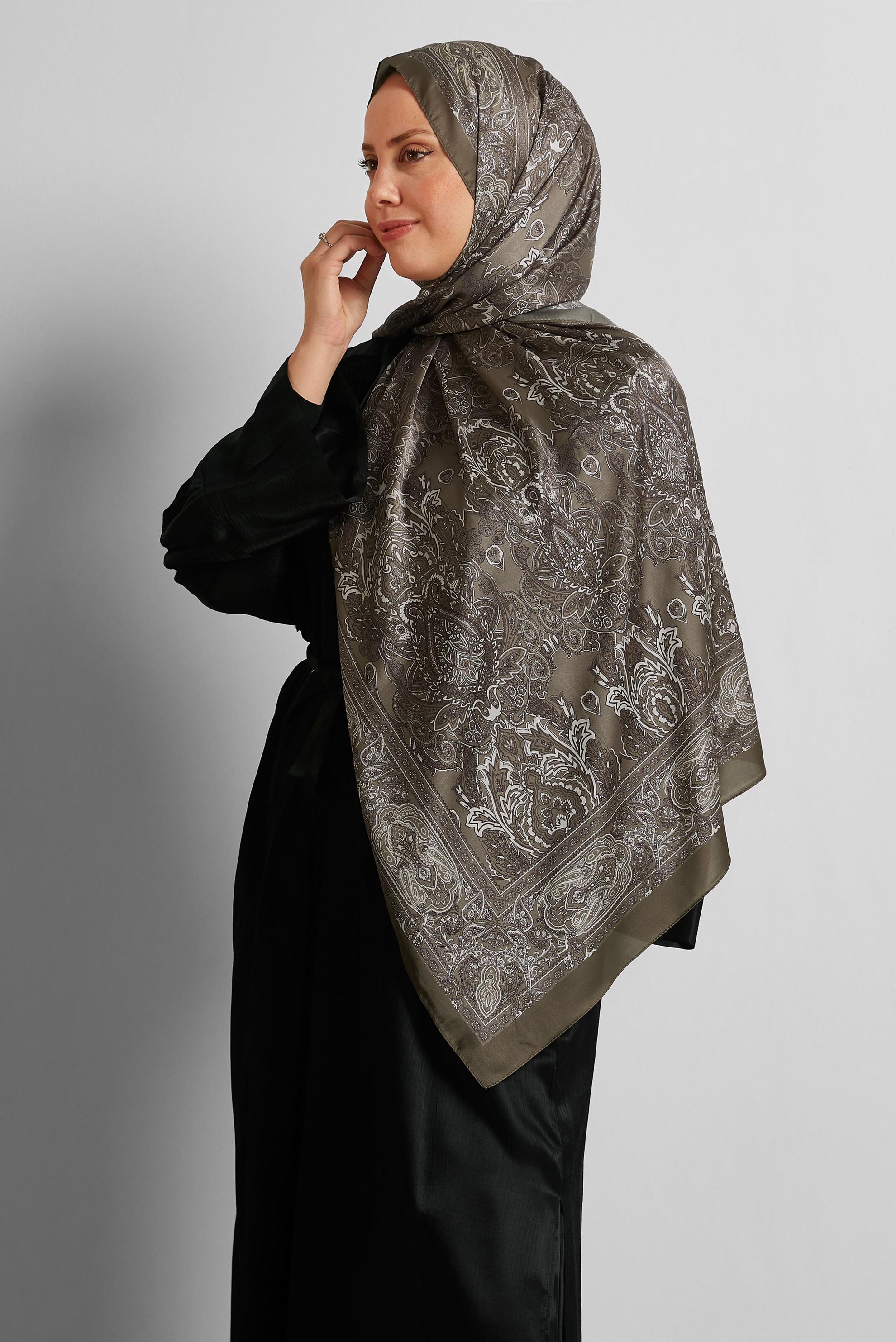Tesettür giyim VİZON ALVİNA DESENLİ ŞAL 8552