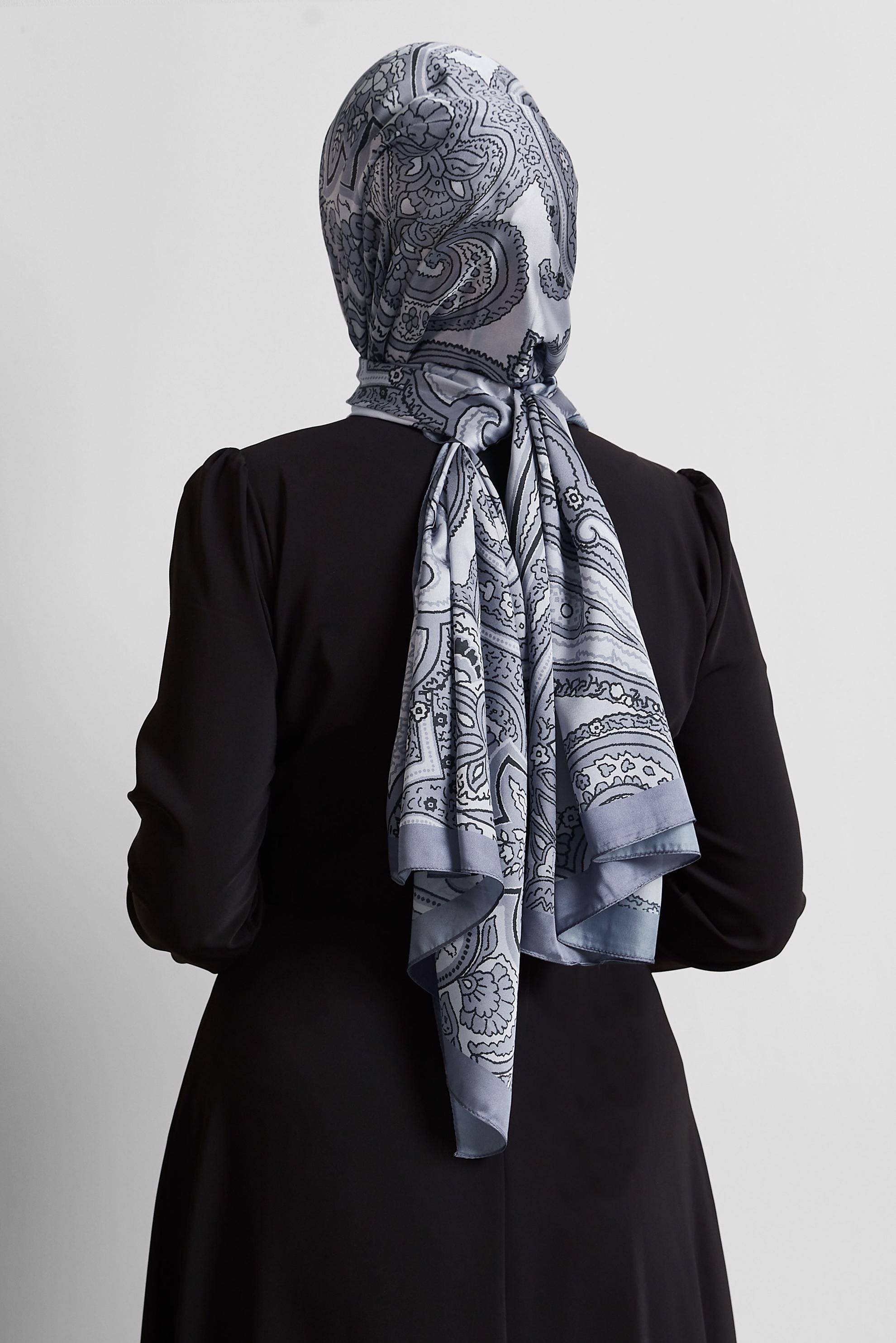 Tesettür giyim GRİ ALVİNA ETNİK DESENLİ ŞAL 8553