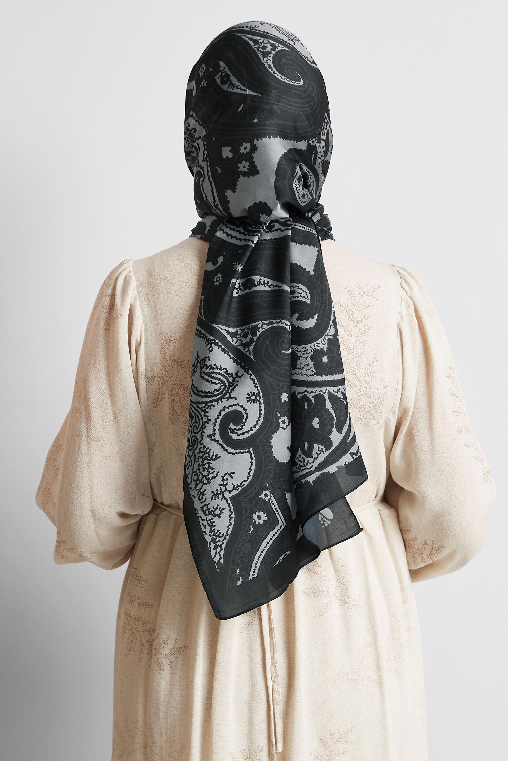 Tesettür giyim GRİ ALVİNA ETNİK DESENLİ ŞAL 8553