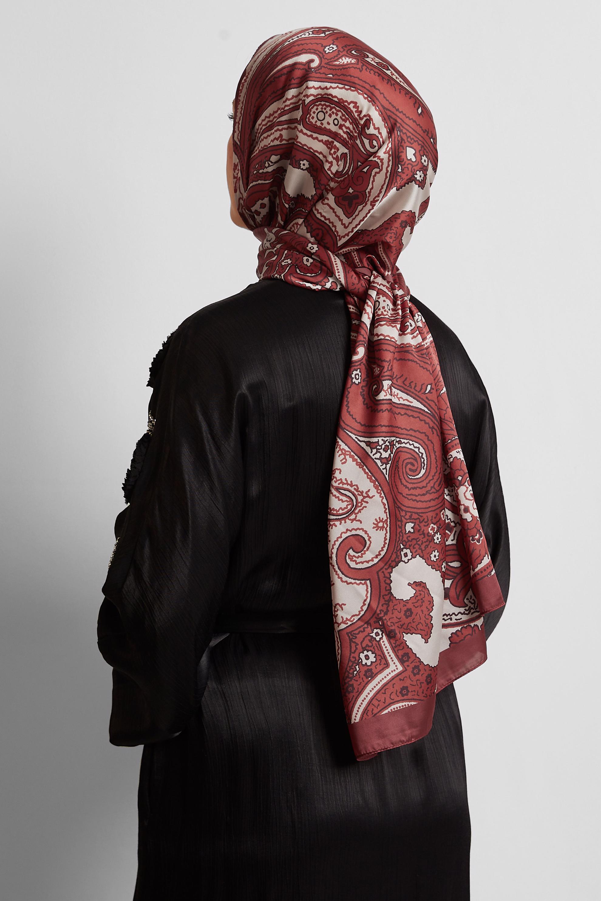 Tesettür giyim BORDO ALVİNA ETNİK DESENLİ ŞAL 8553