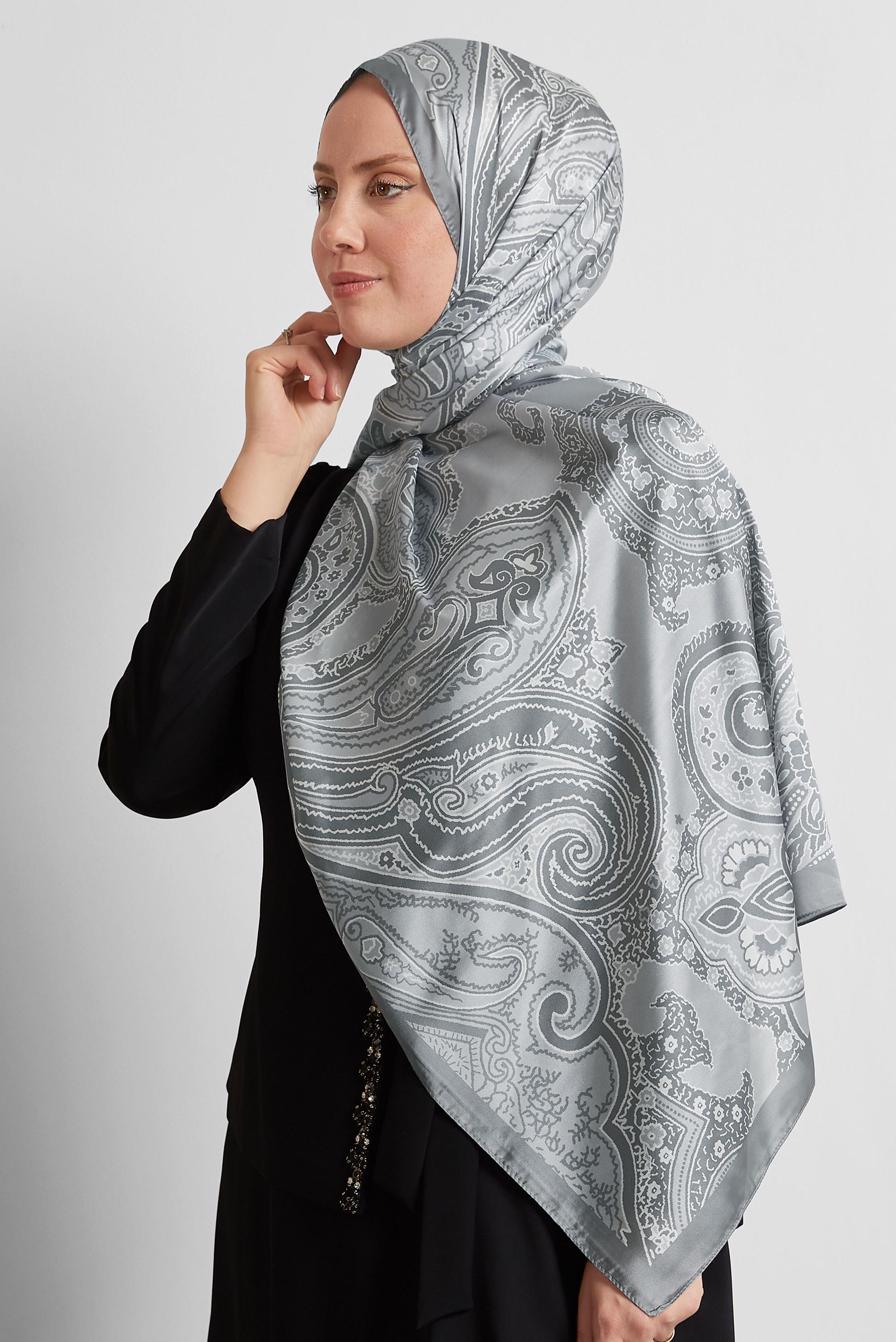 Tesettür giyim GÜMÜŞ ALVİNA ETNİK DESENLİ ŞAL 8553