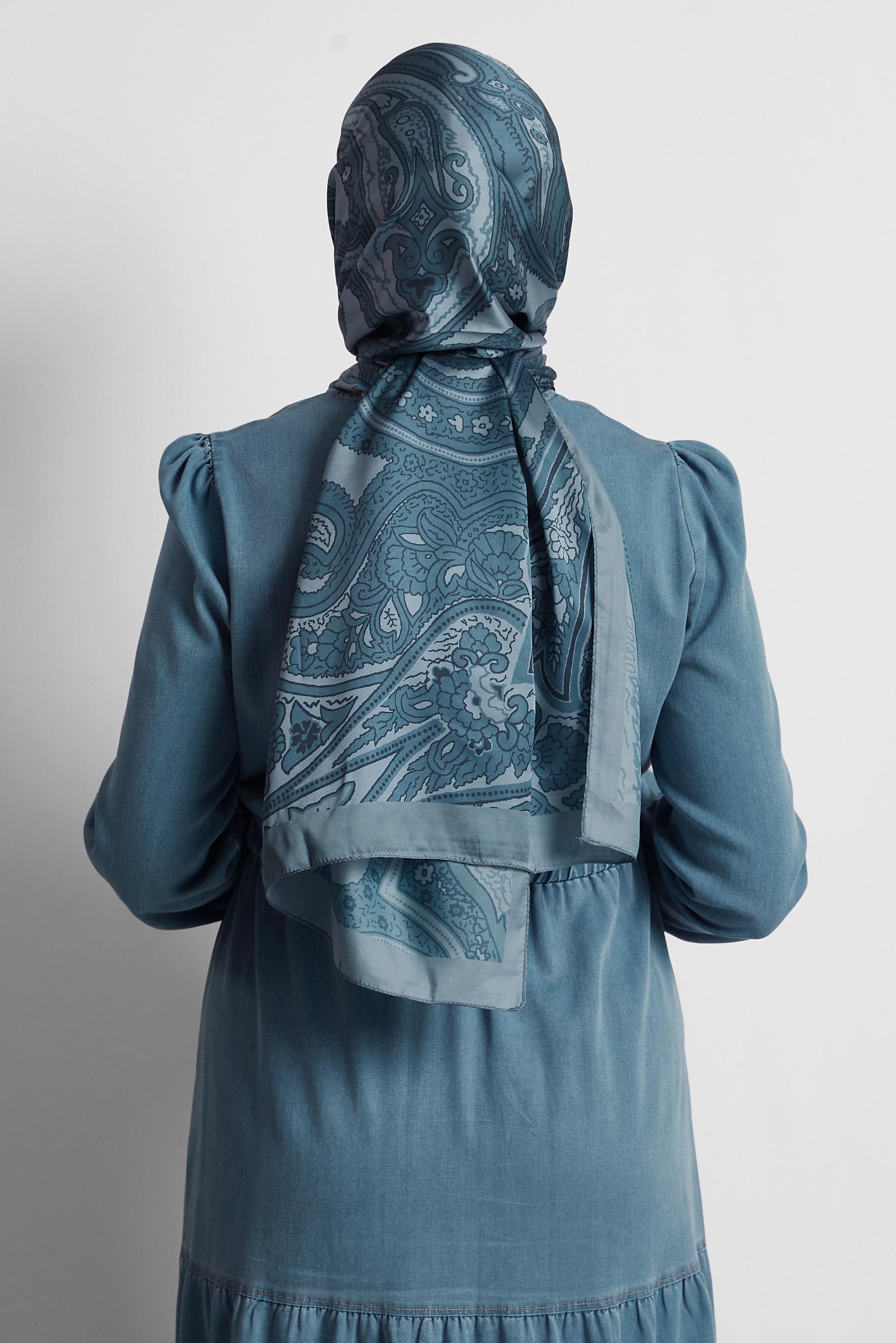 Tesettür giyim LACİVERT ALVİNA ETNİK DESENLİ ŞAL 8553