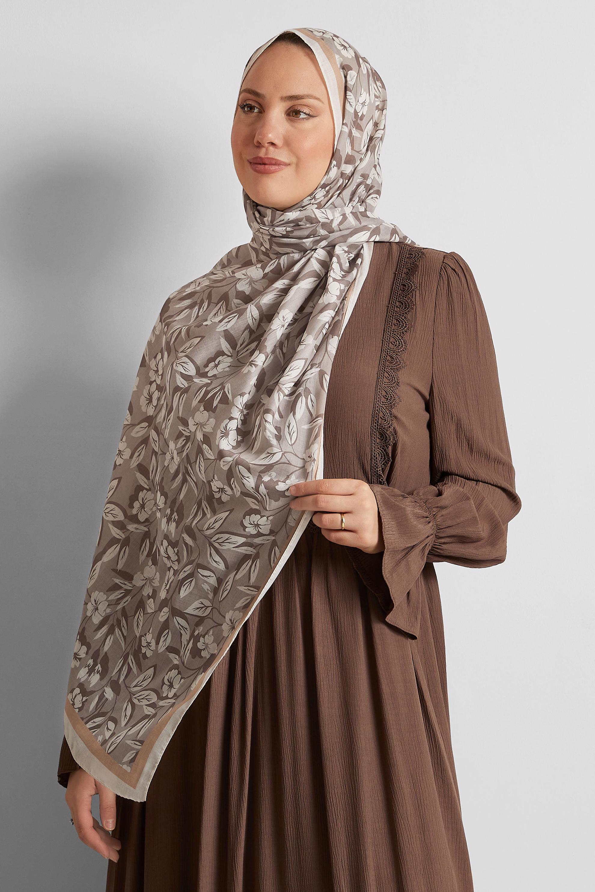 Tesettür giyim BEJ ALVİNA ŞAL 8555