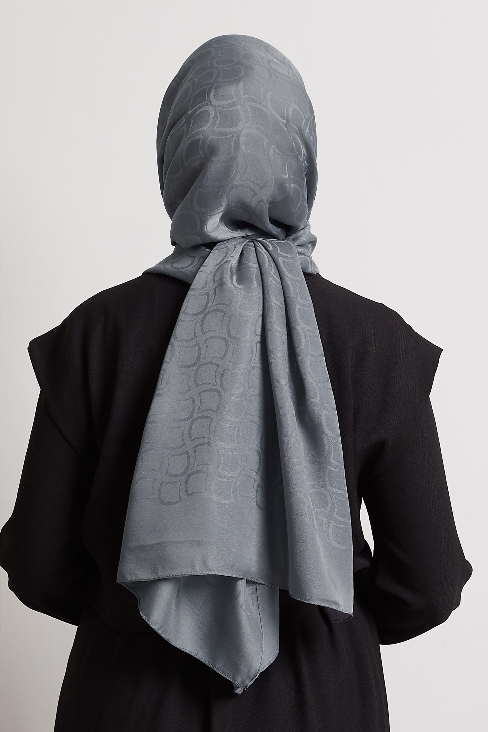 Tesettür giyim GRİ ALVİNA JAKARLI VUAL ŞAL 8572