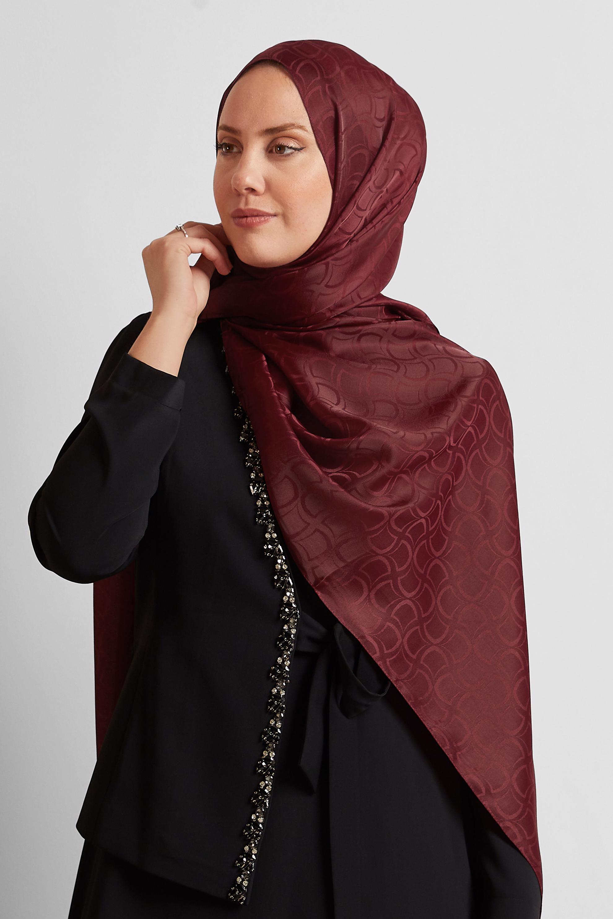 Tesettür giyim BORDO ALVİNA JAKARLI VUAL ŞAL 8572