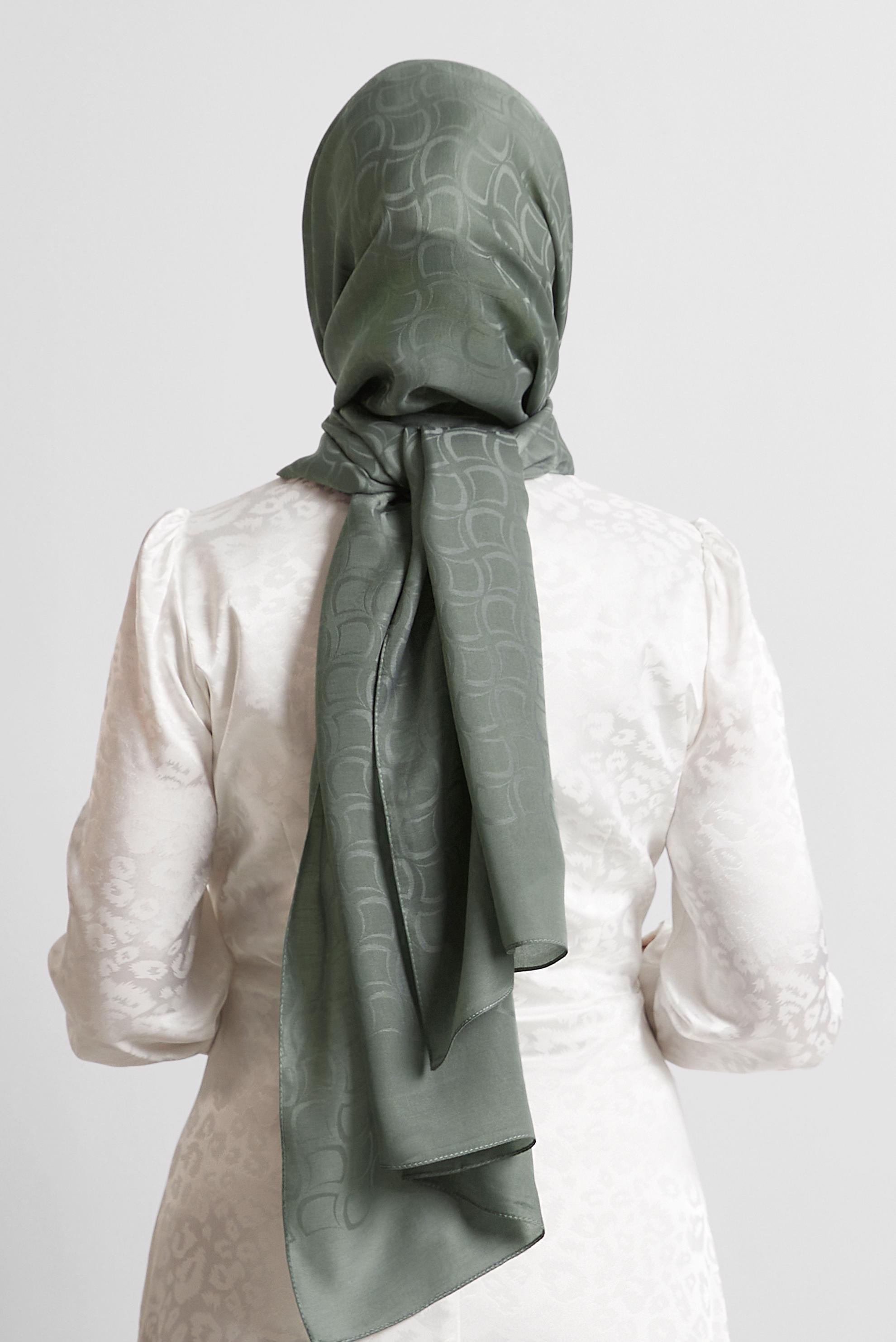 Tesettür giyim YEŞİL ALVİNA JAKARLI VUAL ŞAL 8572