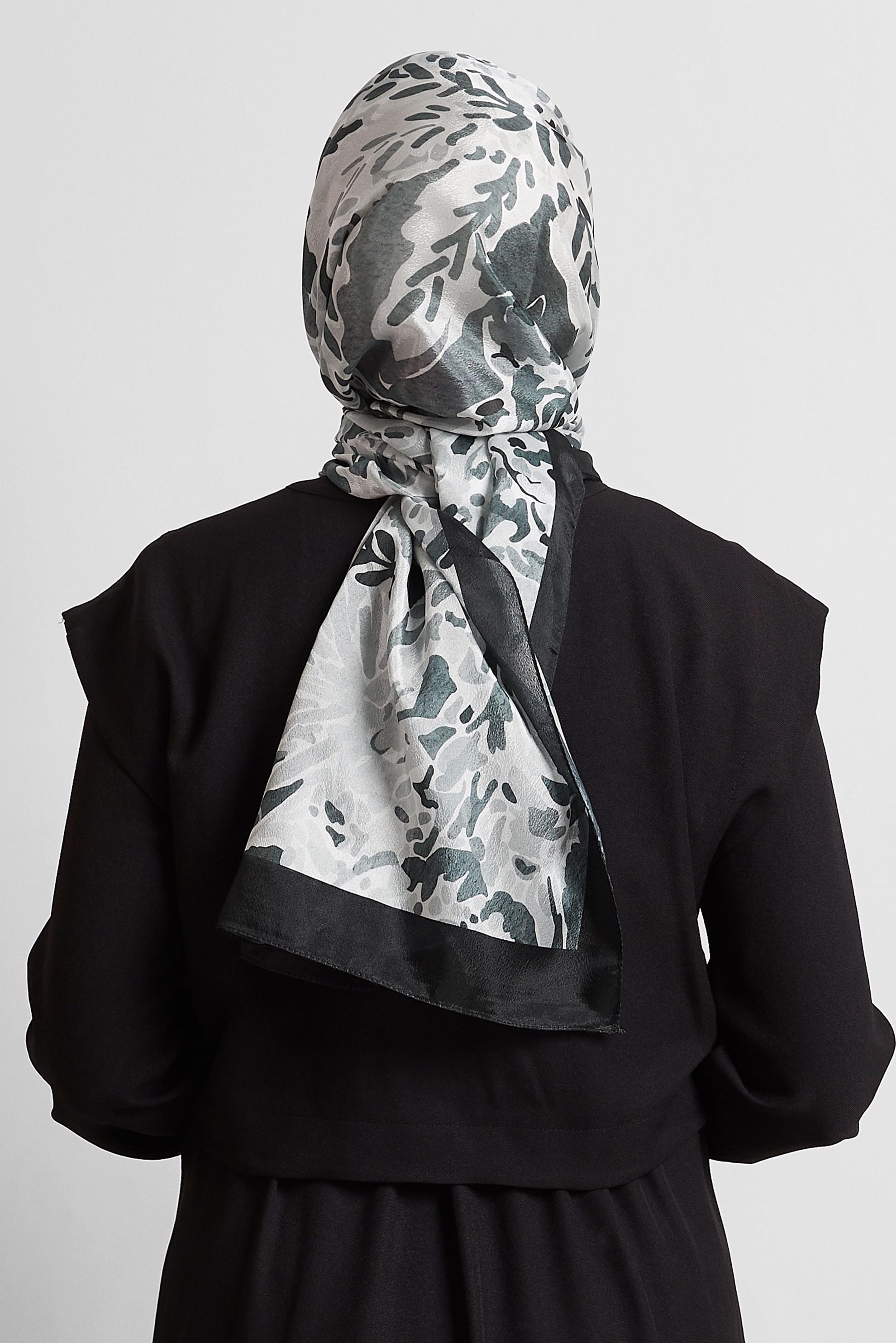 Tesettür giyim SİYAH ALVİNA DESENLİ ŞAL 8574