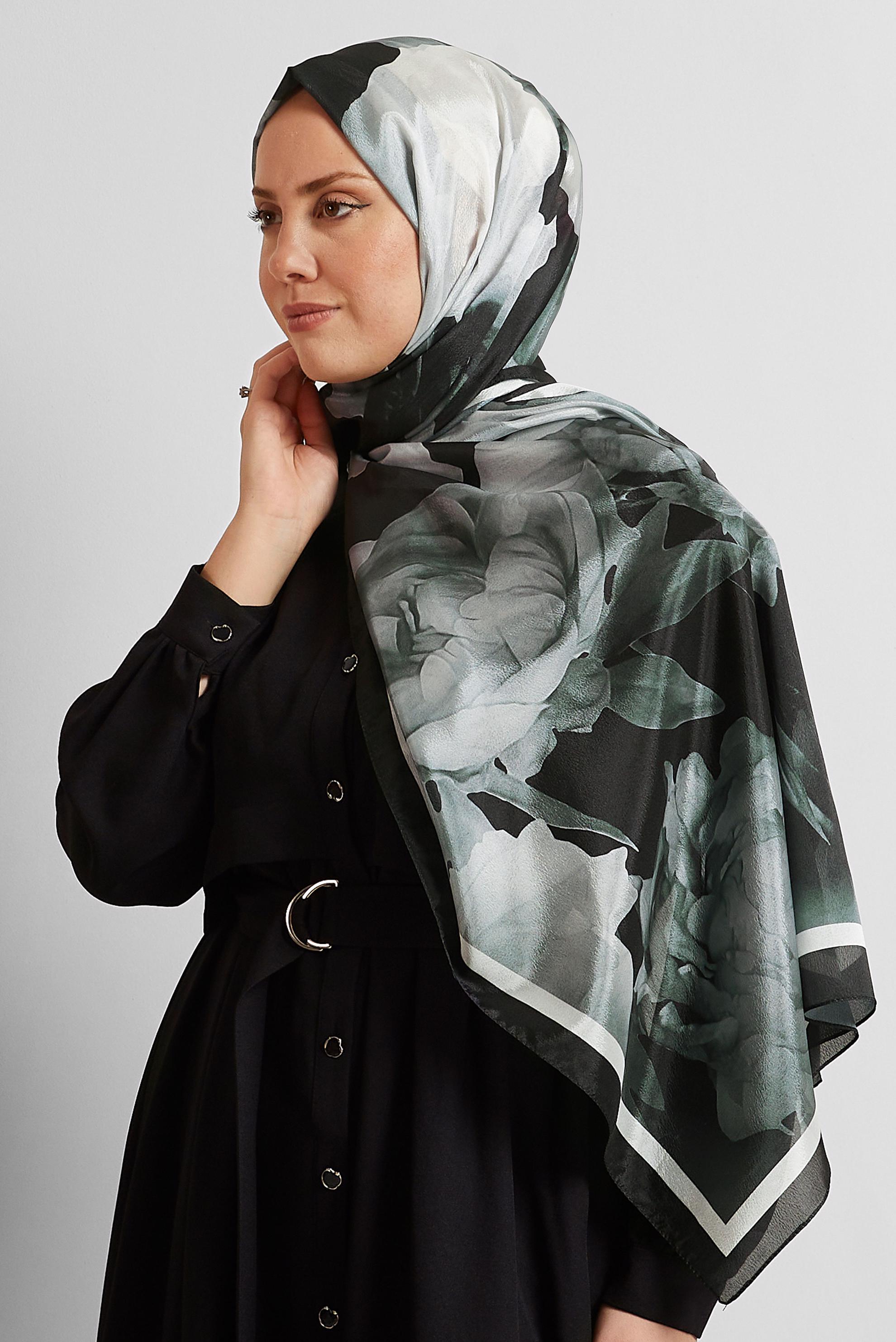 Tesettür giyim BEJ ALVİNA ÇİÇEK DESENLİ VUAL ŞAL 8575