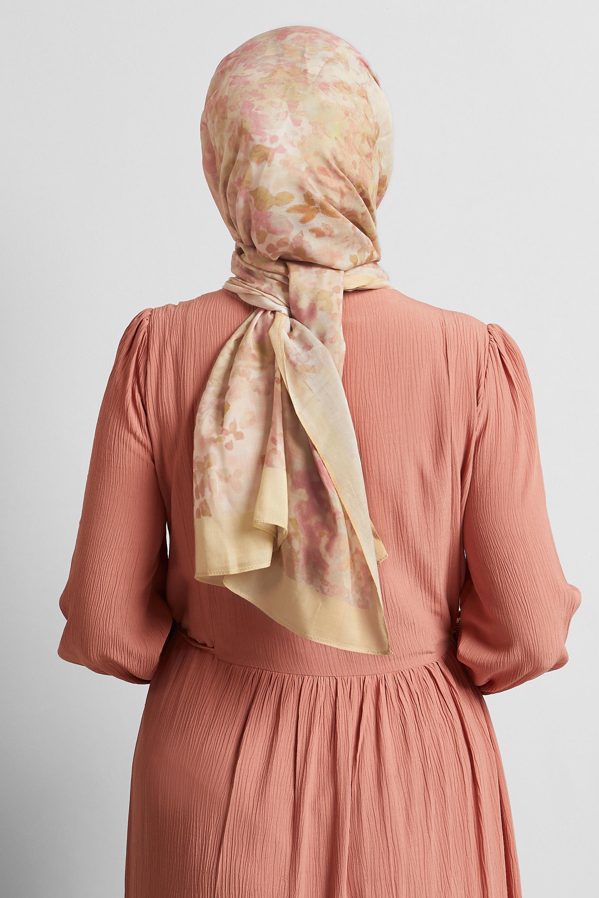 Tesettür giyim BEJ ALVİNA VİSKON ŞAL 8579