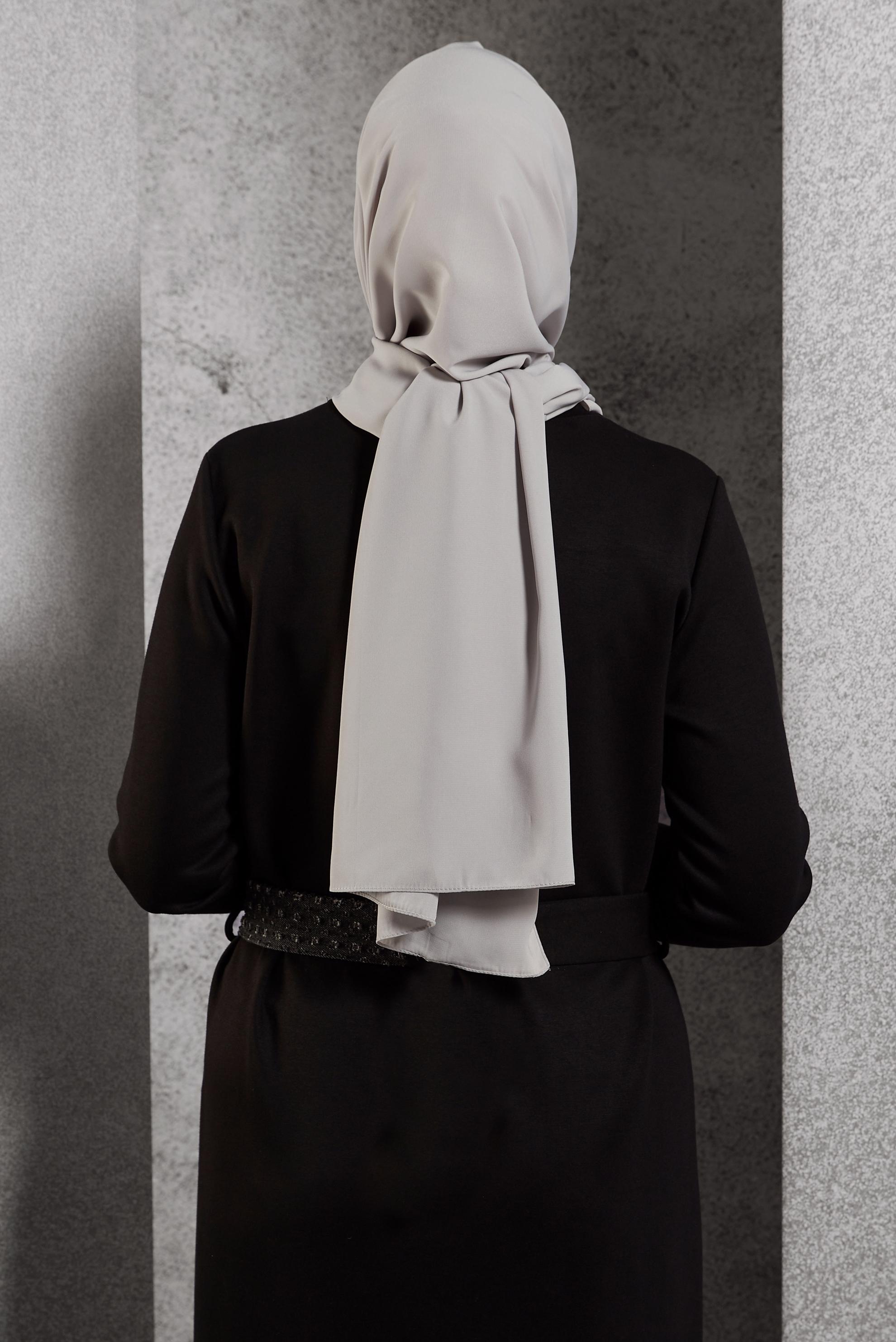 Tesettür giyim GÜMÜŞ ALVİNA ŞAL 8600