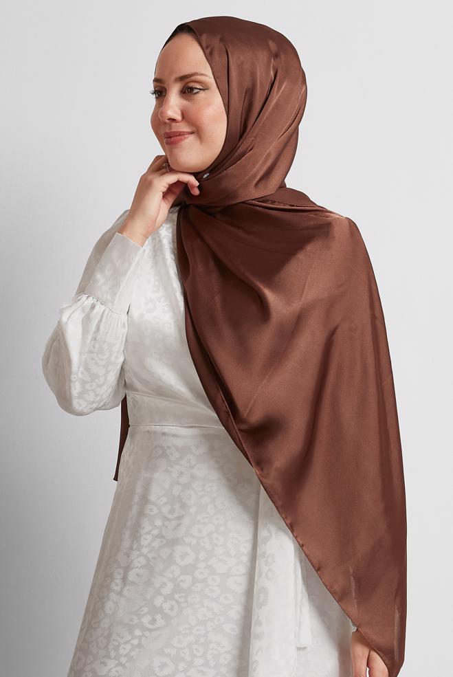 Vêtements hijab BRUN CHÂLE EN SATIN ALVINA 8570 - ALVİNA
