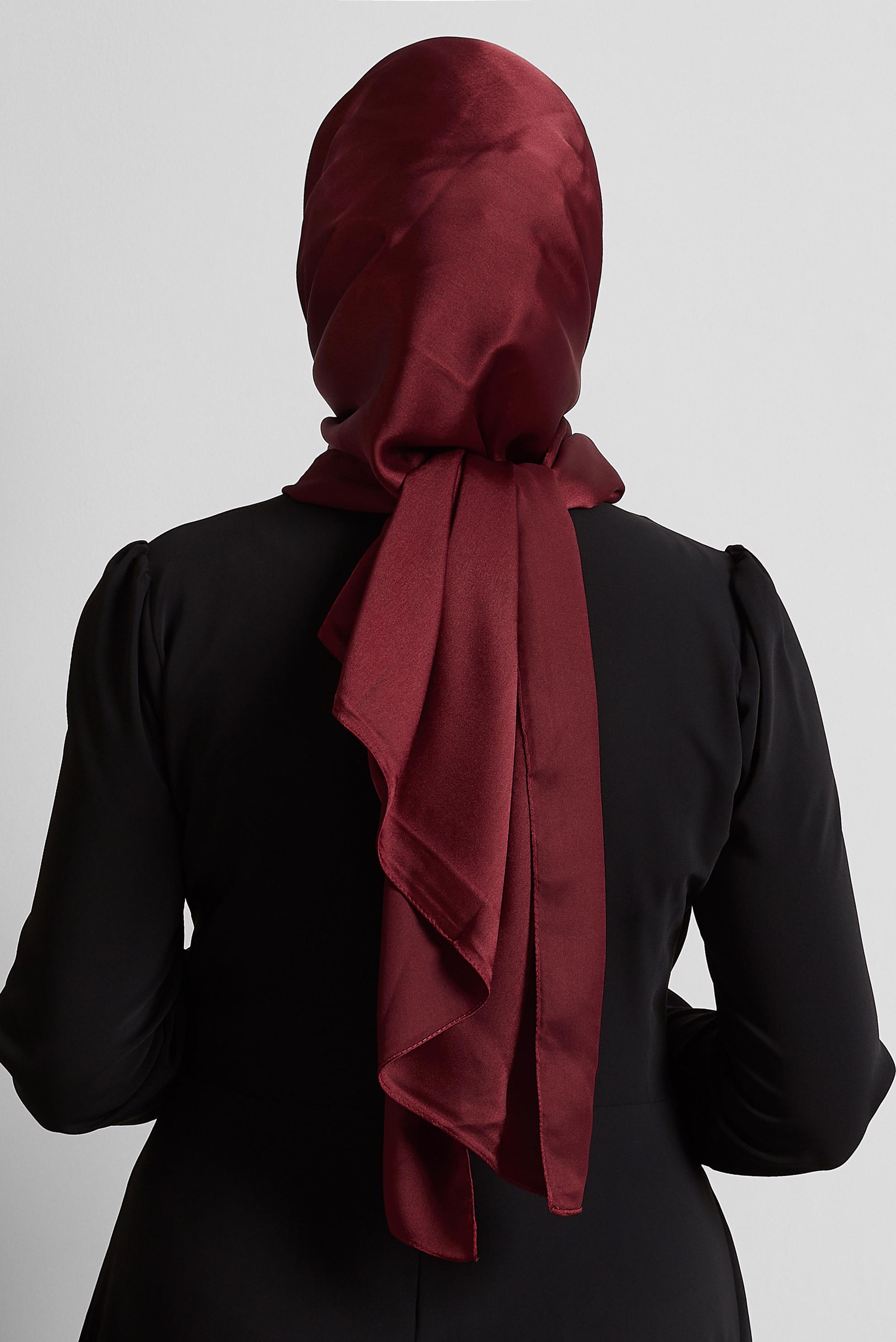 Vêtements hijab ROUGE BORDEAUX CHÂLE EN SATIN ALVINA 8570