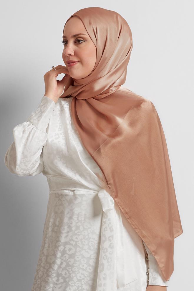 Vêtements hijab POUDRE CHÂLE EN SATIN ALVINA 8570 - ALVİNA