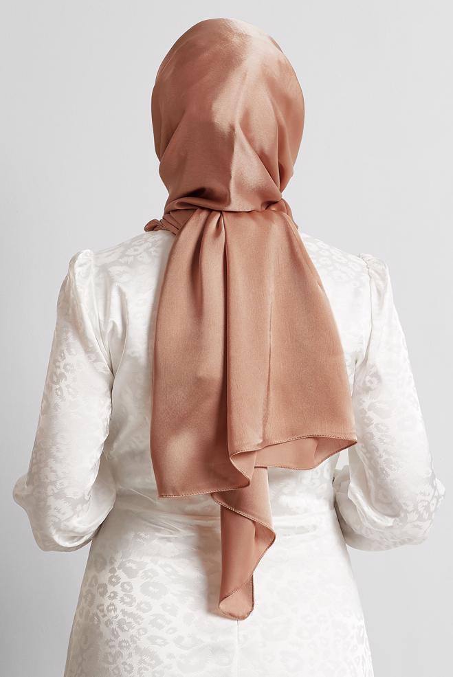 Vêtements hijab POUDRE CHÂLE EN SATIN ALVINA 8570 - ALVİNA