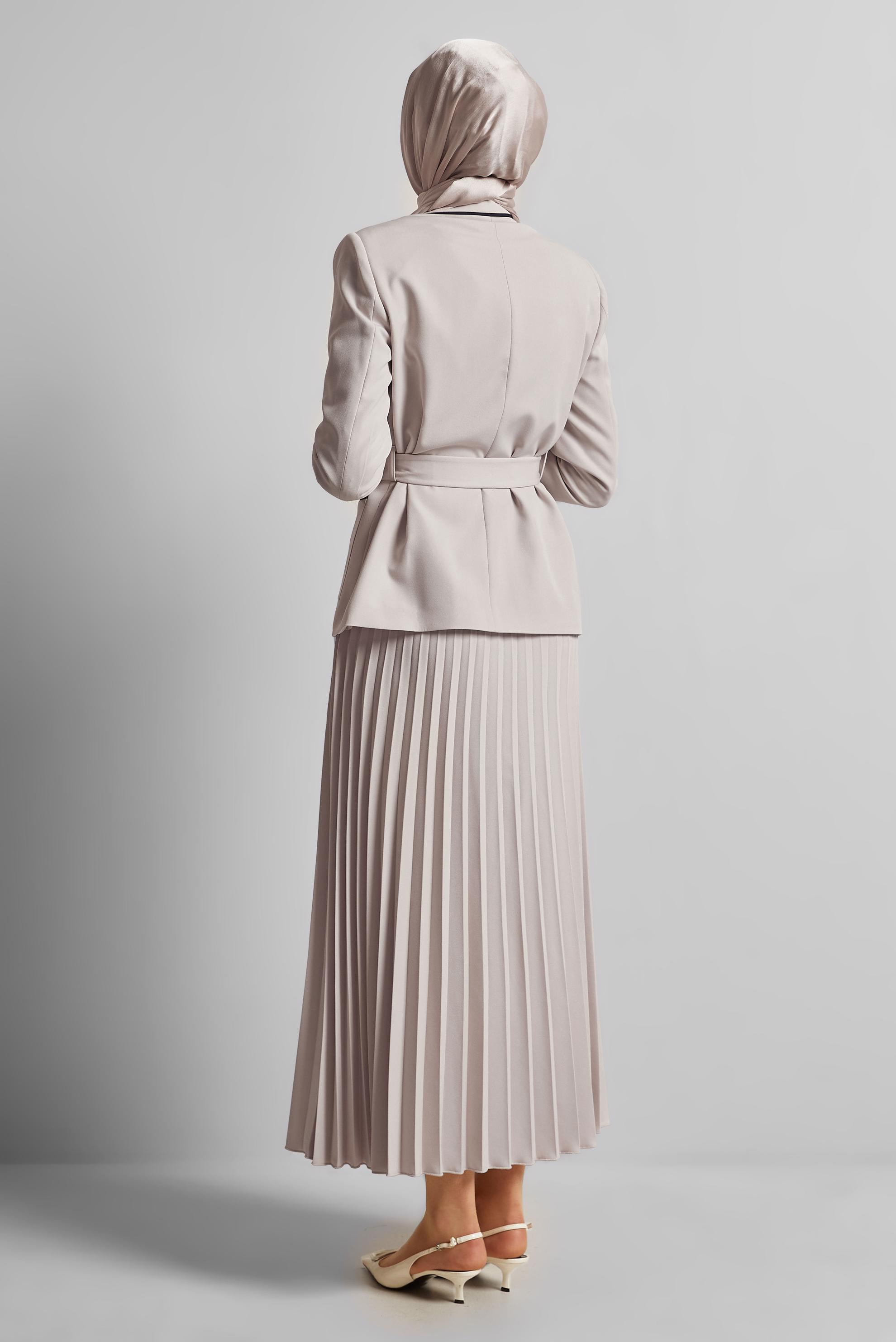 Vêtements hijab BEIGE COSTUME À JUPE CEINTURÉE 30531