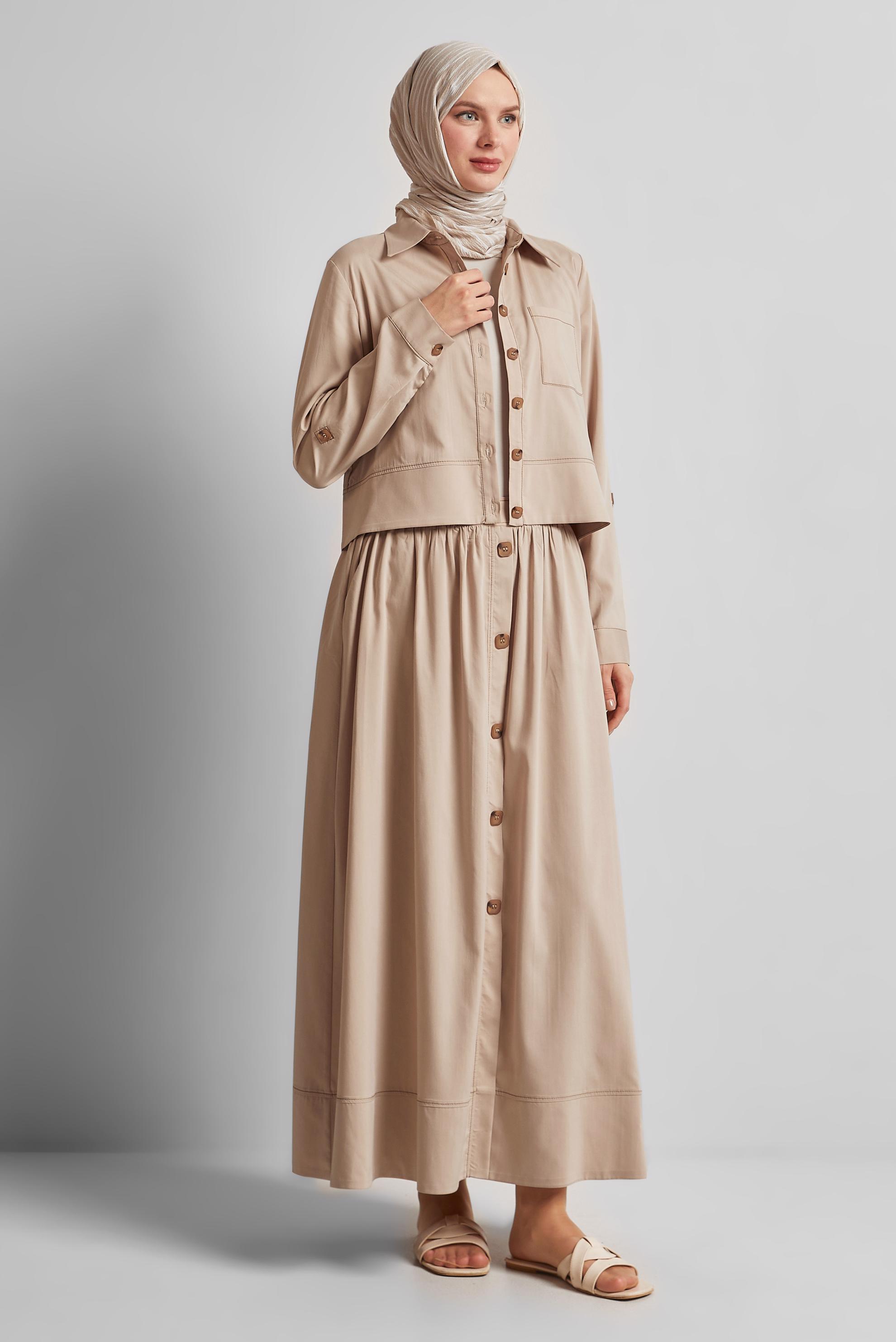 Vêtements hijab BEIGE COSTUME À JUPE AVEC DÉTAILS BOUTONS 45360