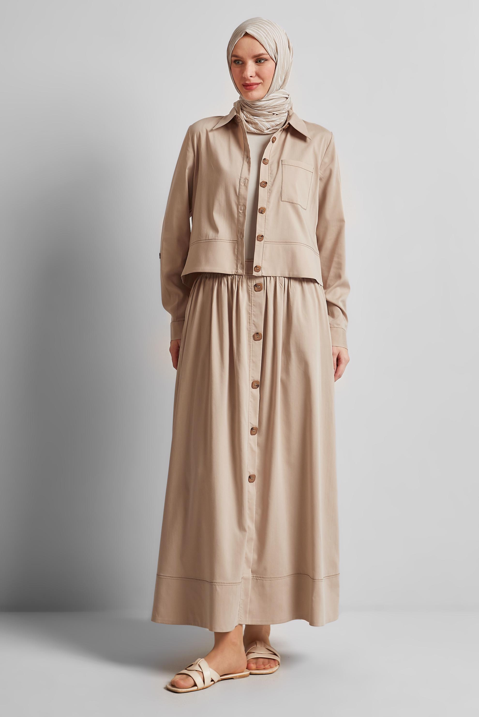 Vêtements hijab BEIGE COSTUME À JUPE AVEC DÉTAILS BOUTONS 45360