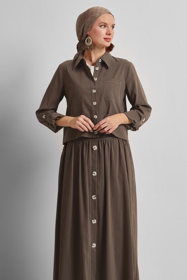 Hijab-Kleidung BRAUN ANZUG MIT KNOPFDETAILLIERTEM ROCK 45360 - ALVİNA
