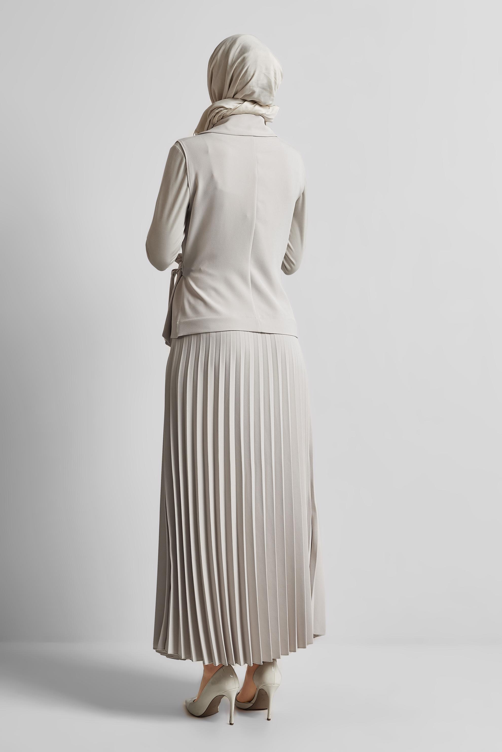 Tesettür giyim BEJ YELEKLİ ETEKLİ TAKIM 45380