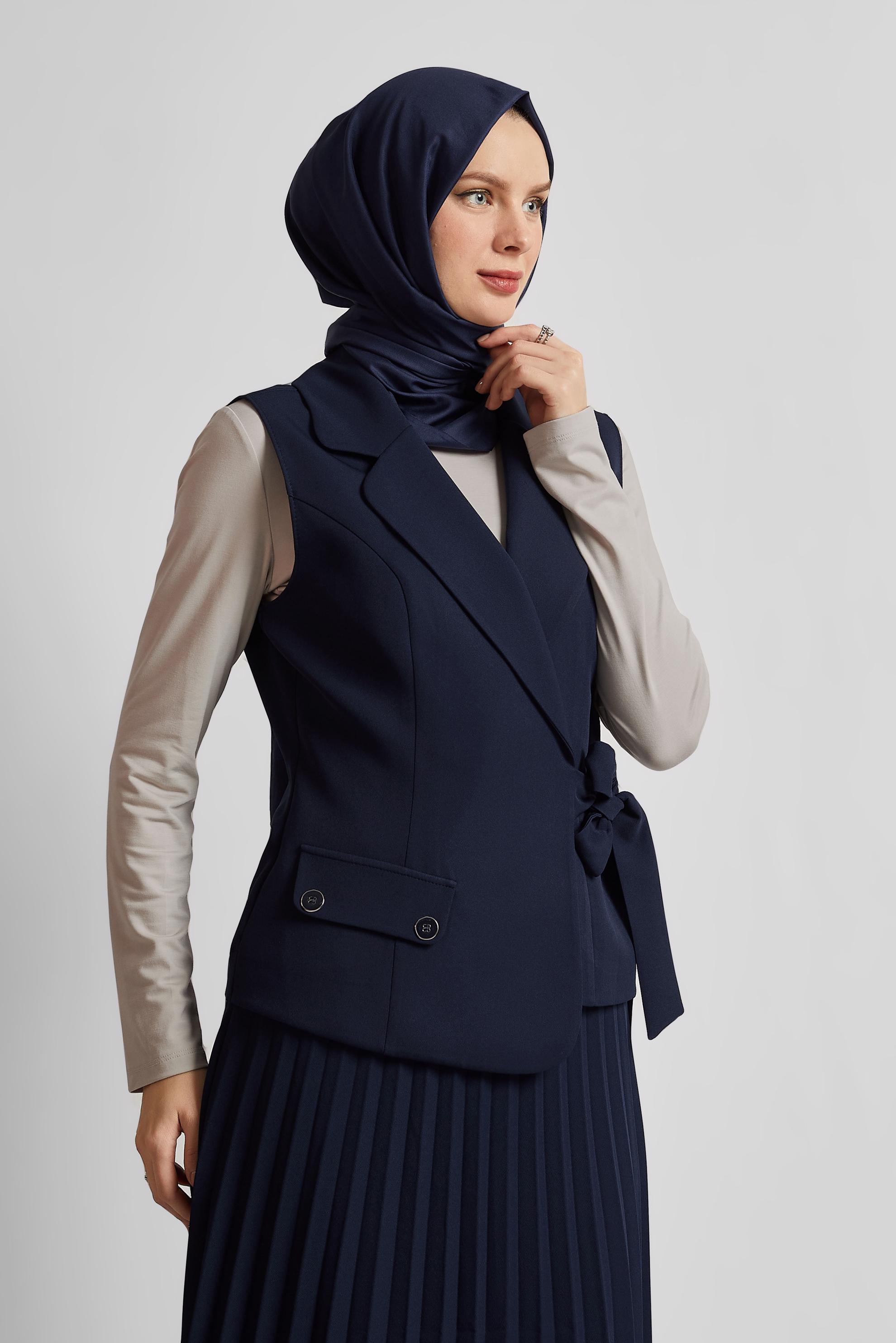 Tesettür giyim LACİVERT YELEKLİ ETEKLİ TAKIM 45380