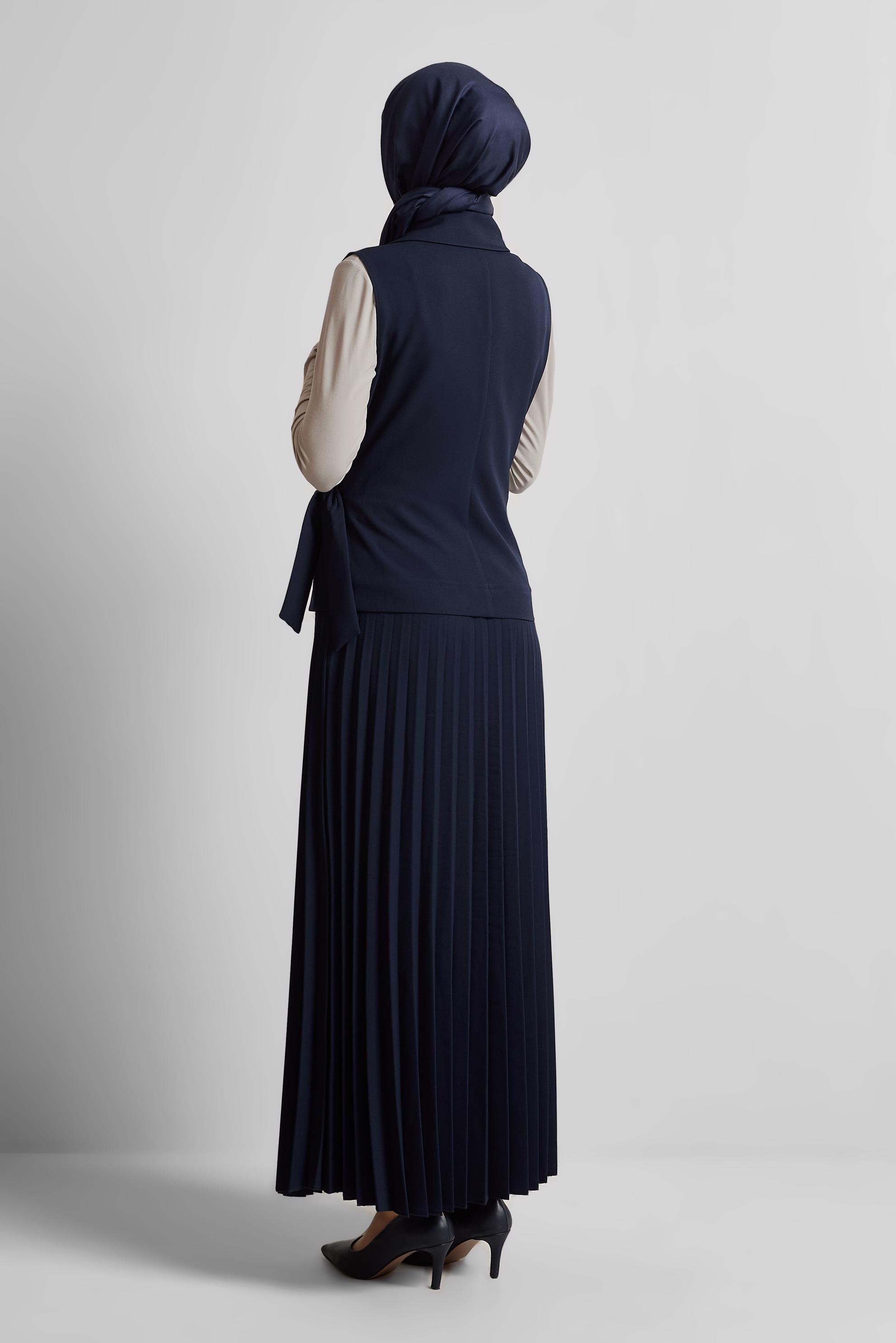 Tesettür giyim LACİVERT YELEKLİ ETEKLİ TAKIM 45380
