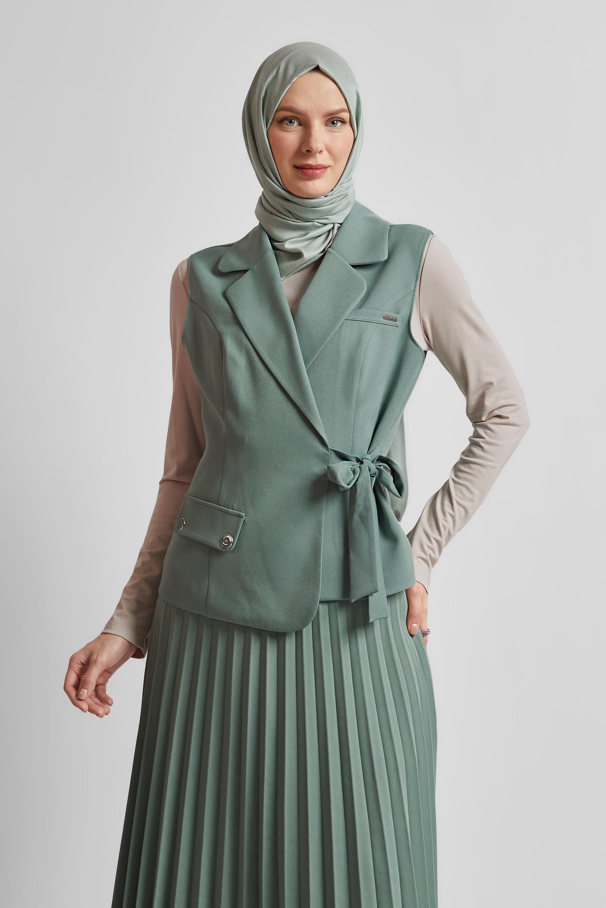 Tesettür giyim YEŞİL YELEKLİ ETEKLİ TAKIM 45380