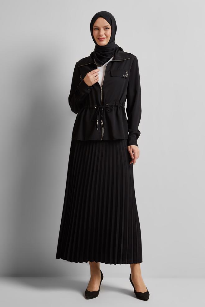 Hijab-Kleidung SCHWARZ ANZUG AUS SATIN MIT FALTENROCK 45385 - ALVİNA