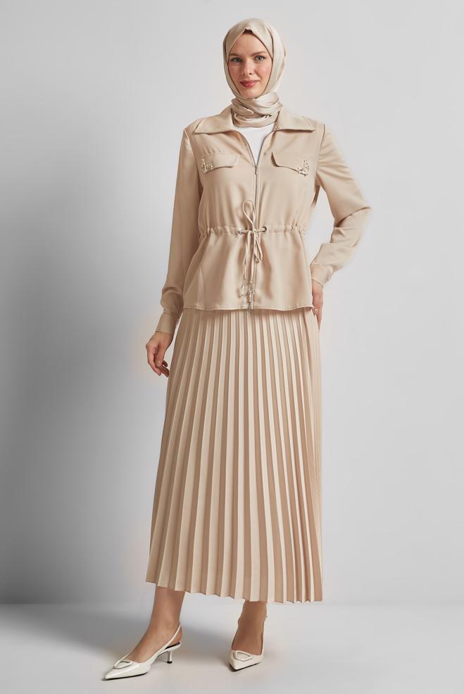 Hijab-Kleidung BEIGE ANZUG AUS SATIN MIT FALTENROCK 45385 - ALVİNA