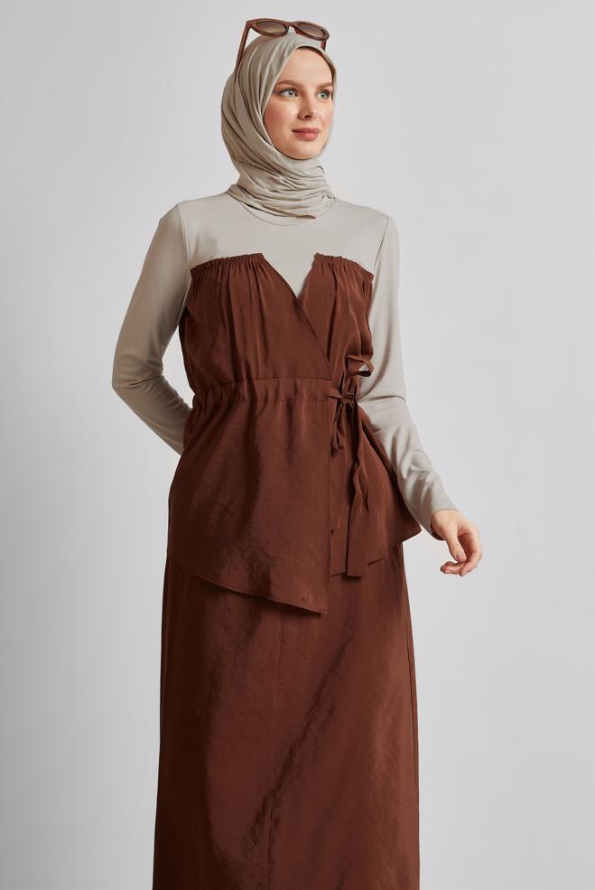 Vêtements hijab BRUN COSTUME À JUPE AVEC DÉTAILS BLOUSON 45565 - ALVİNA