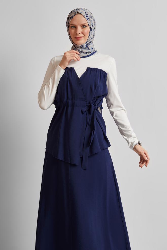 Vêtements hijab BLEU MARINE COSTUME À JUPE AVEC DÉTAILS BLOUSON 45565 - ALVİNA