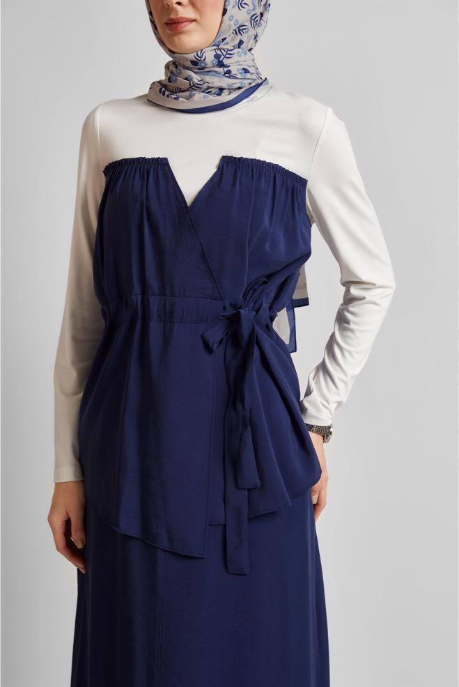 Vêtements hijab BLEU MARINE COSTUME À JUPE AVEC DÉTAILS BLOUSON 45565 - ALVİNA