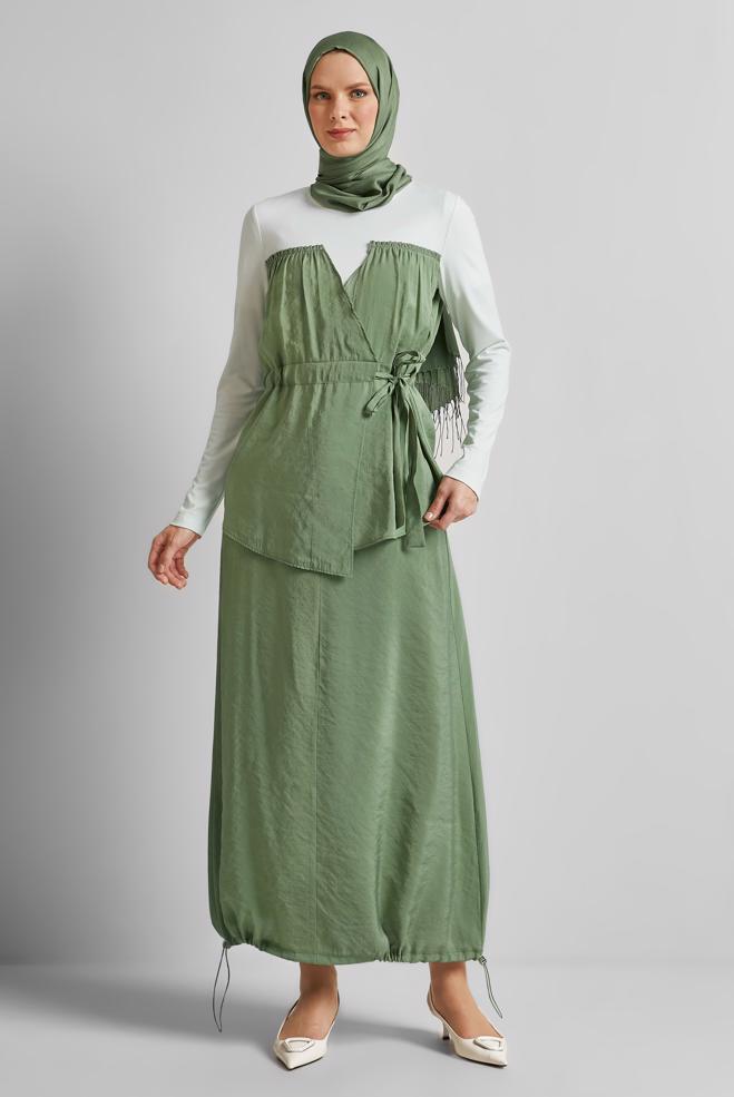Vêtements hijab VERT COSTUME À JUPE AVEC DÉTAILS BLOUSON 45565 - ALVİNA