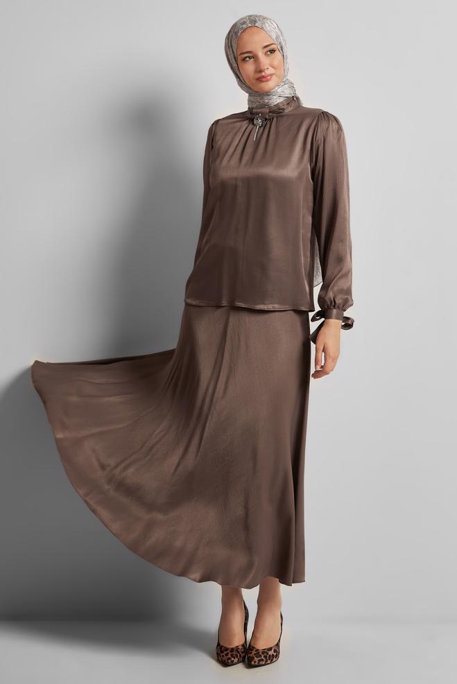 Vêtements hijab BRUN COMBINAISON JUPE CEINTURÉE EN SATIN 45706 - ALVİNA