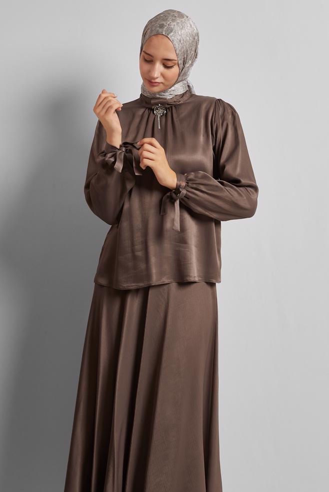 Vêtements hijab BRUN COMBINAISON JUPE CEINTURÉE EN SATIN 45706 - ALVİNA